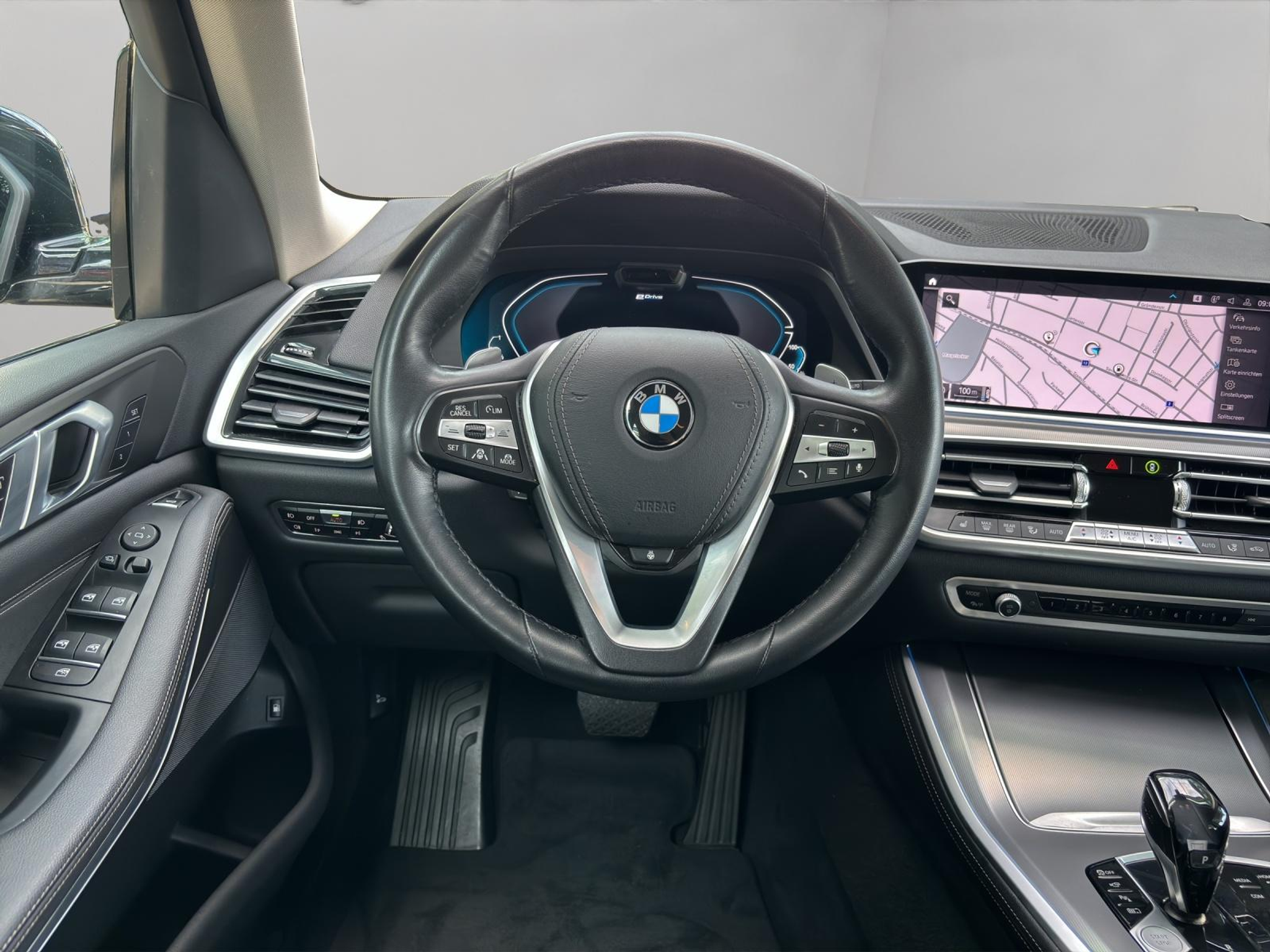 listing desktop thumbnail image 5