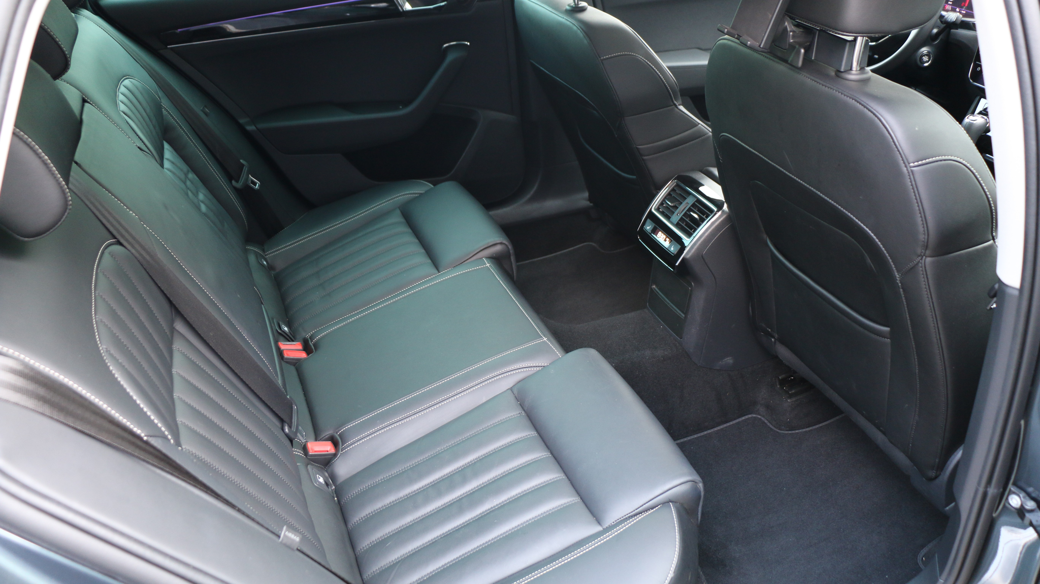 listing desktop thumbnail image 24