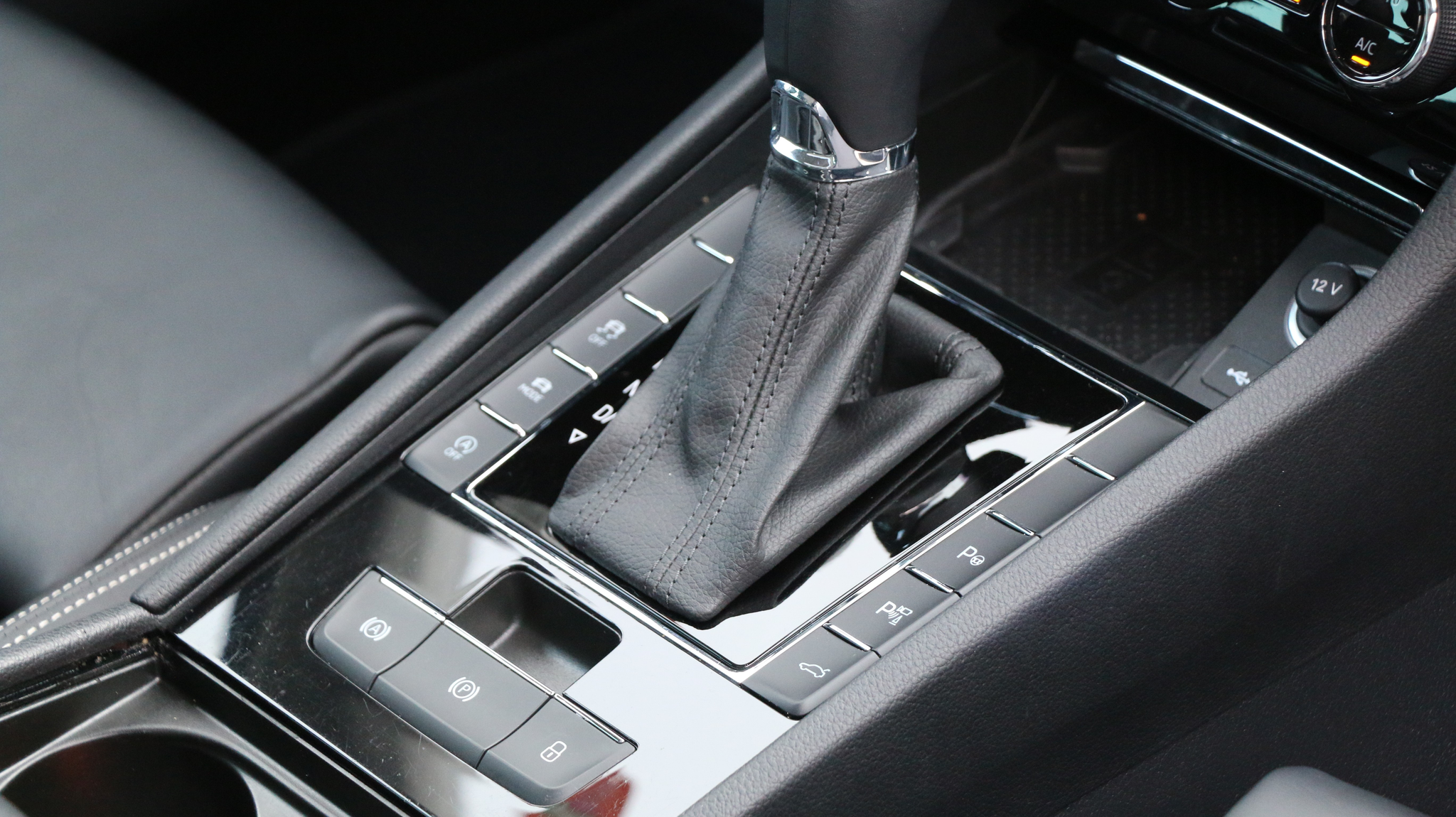 listing desktop thumbnail image 26