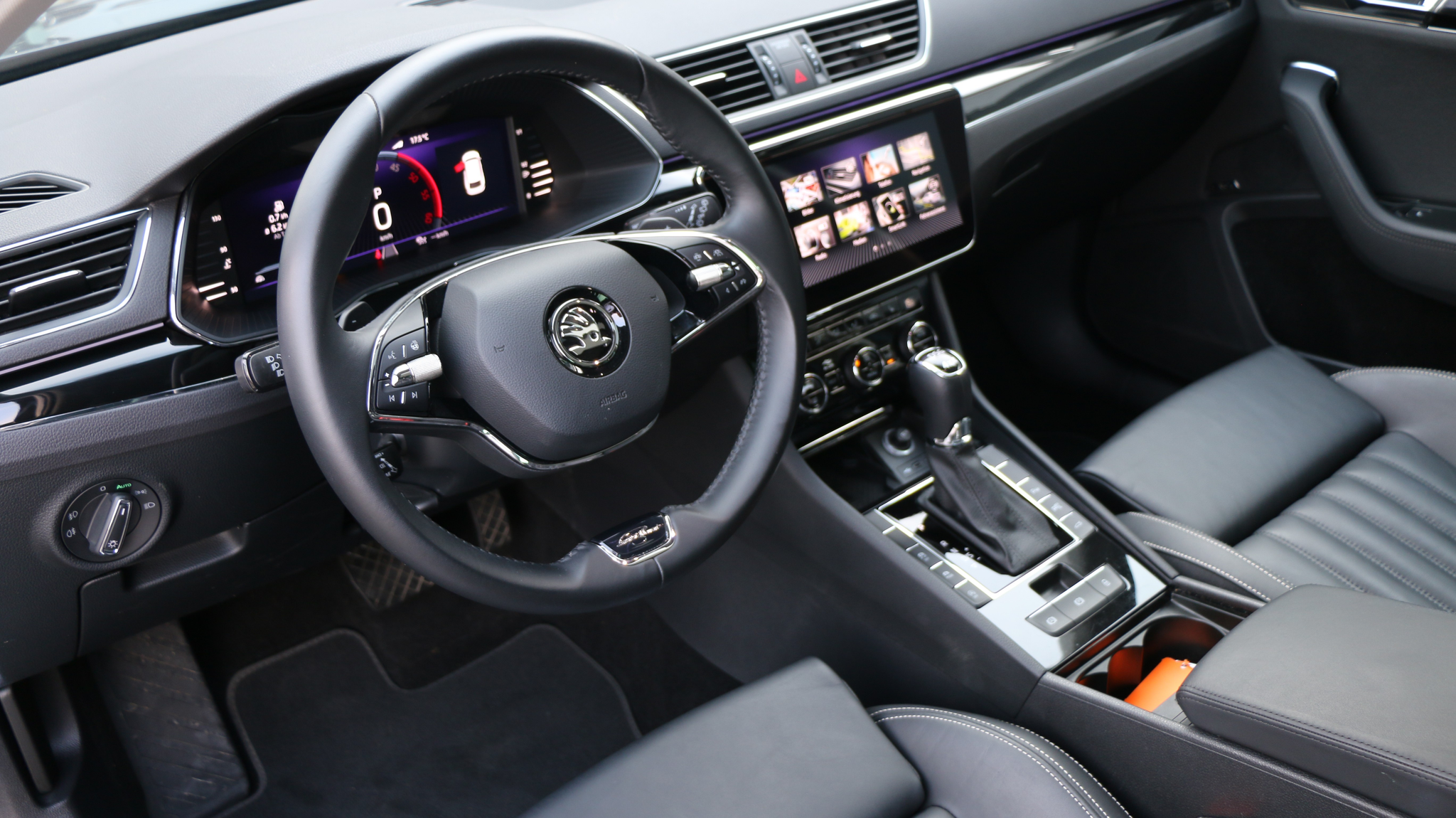 listing desktop thumbnail image 16