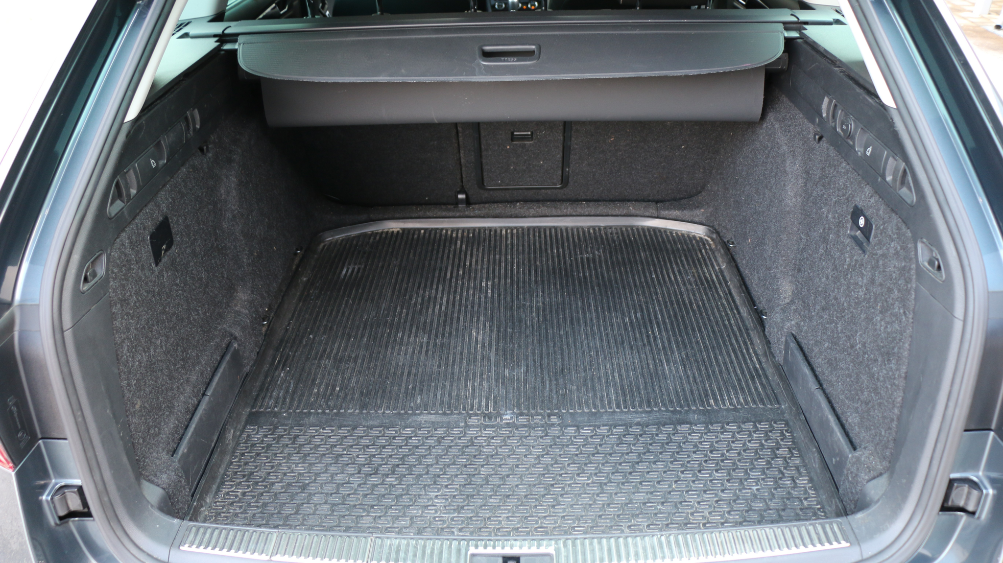 listing desktop thumbnail image 21