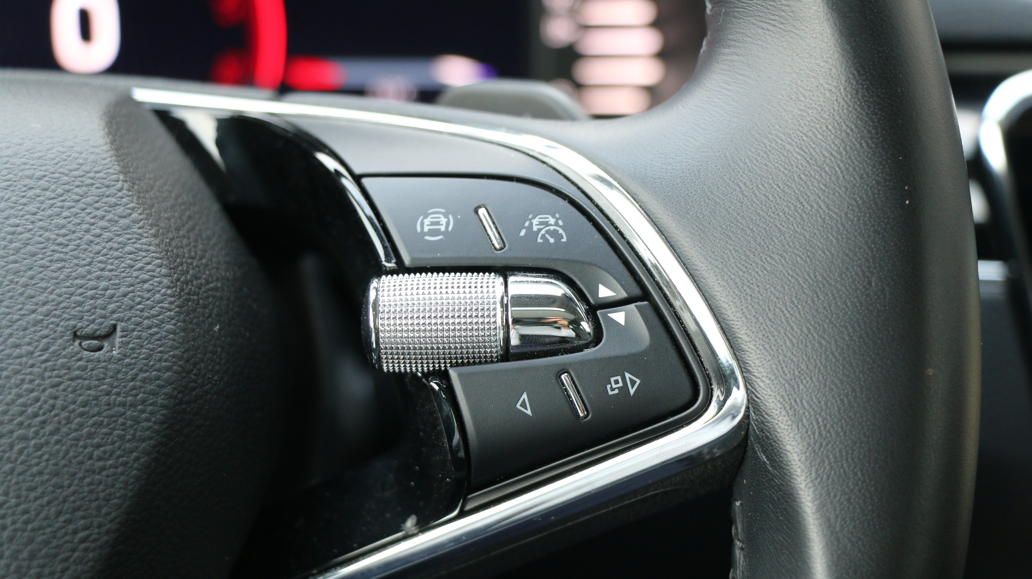 listing desktop thumbnail image 8