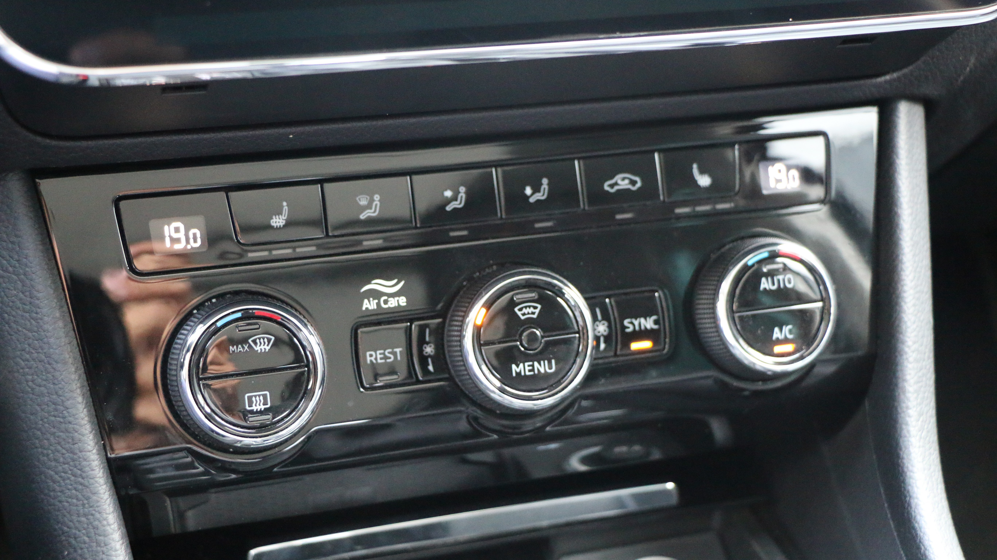 listing desktop thumbnail image 10