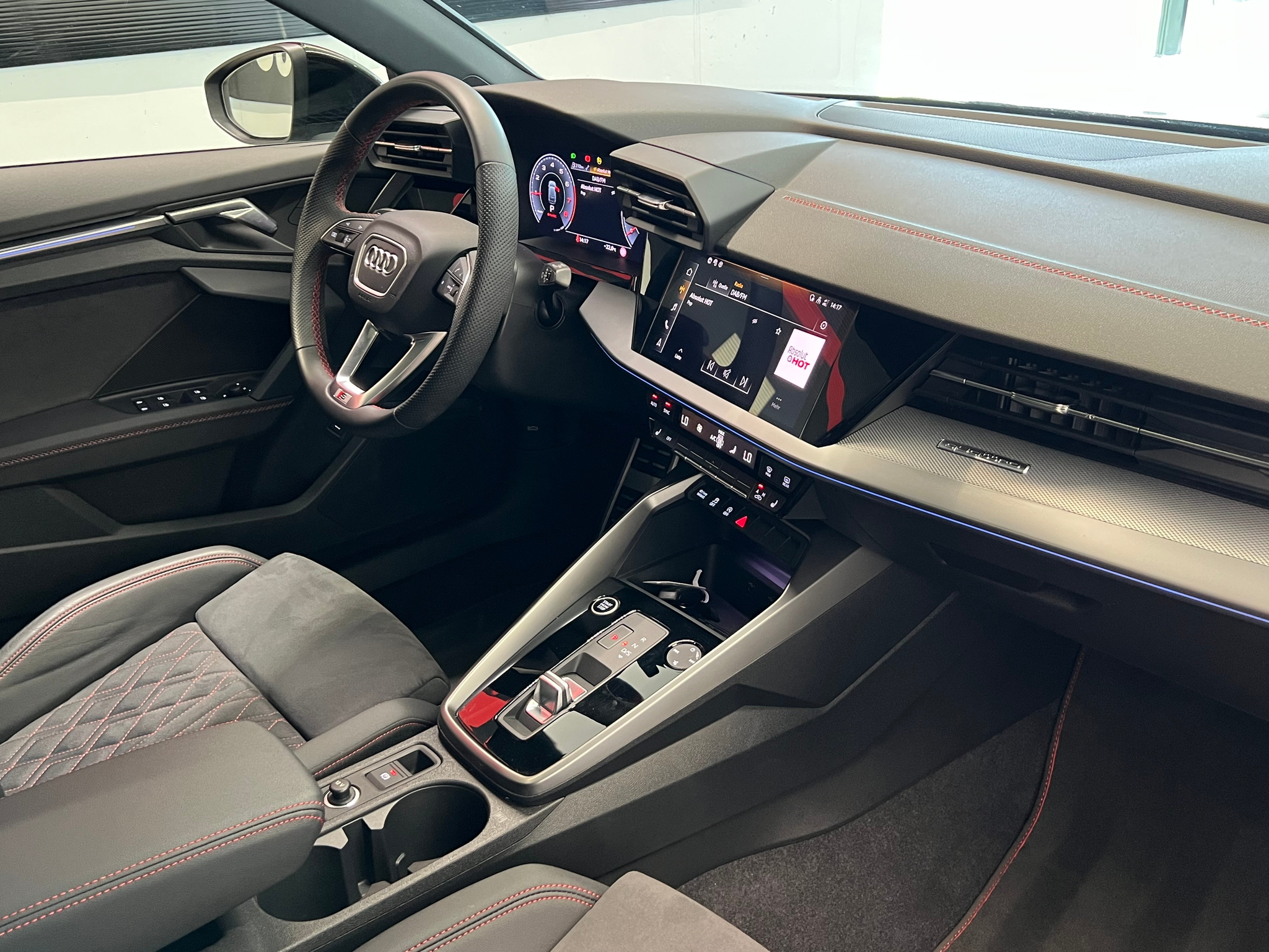 listing desktop thumbnail image 21