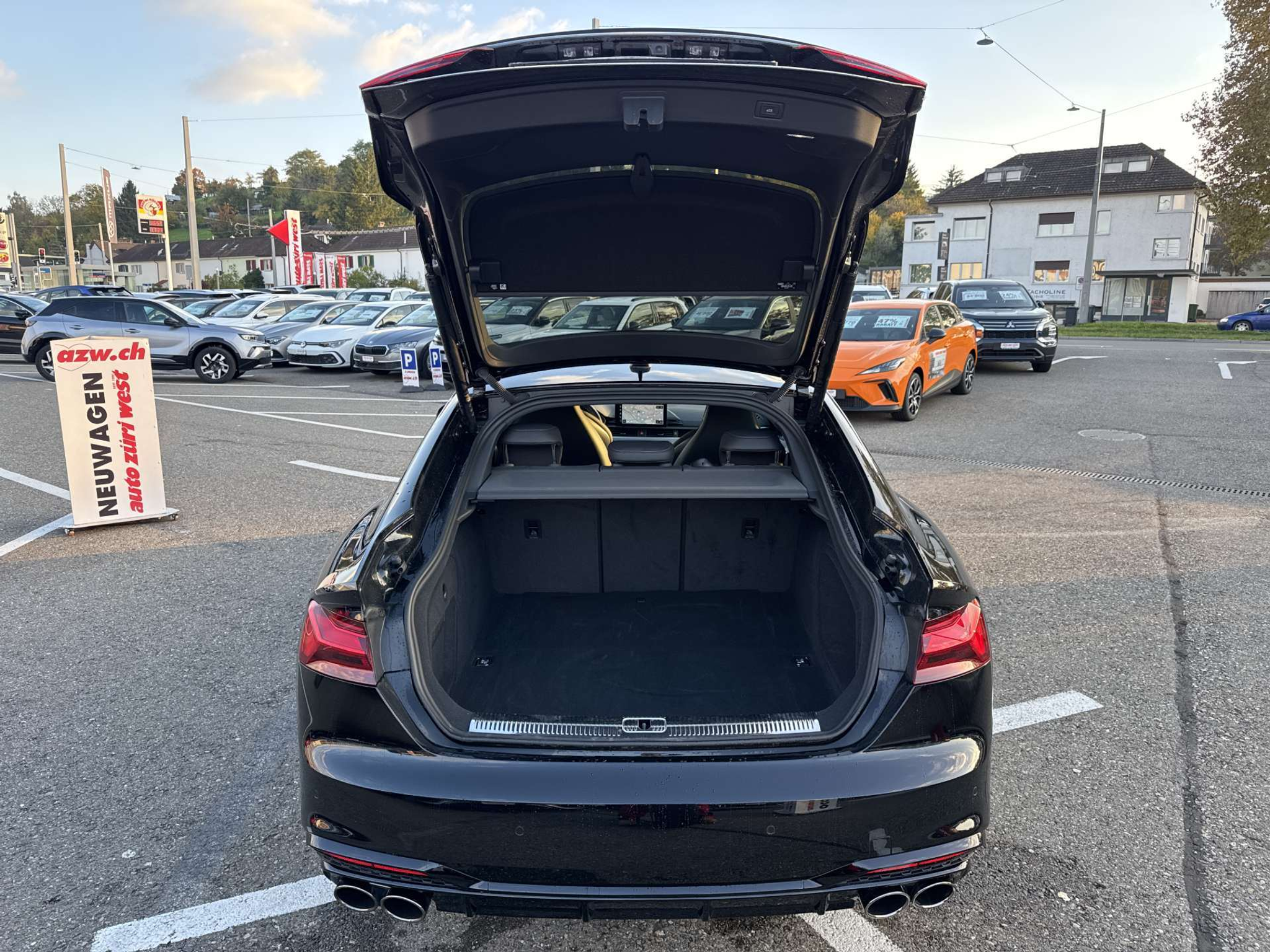 listing desktop thumbnail image 7