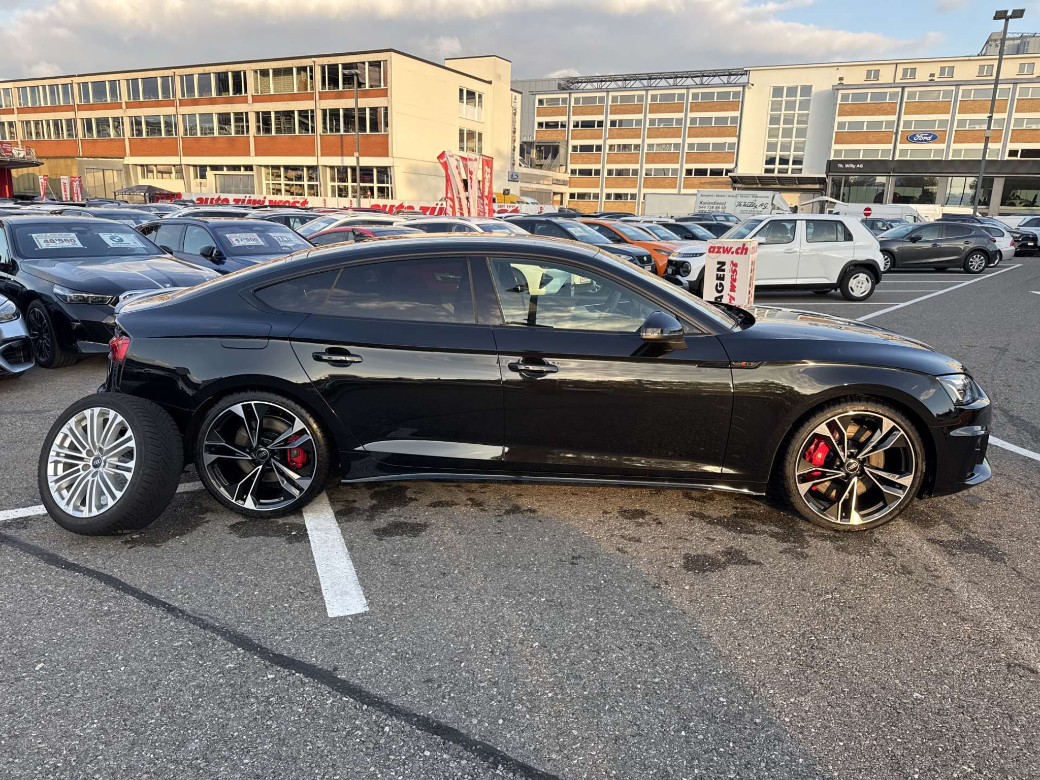 listing desktop thumbnail image 10