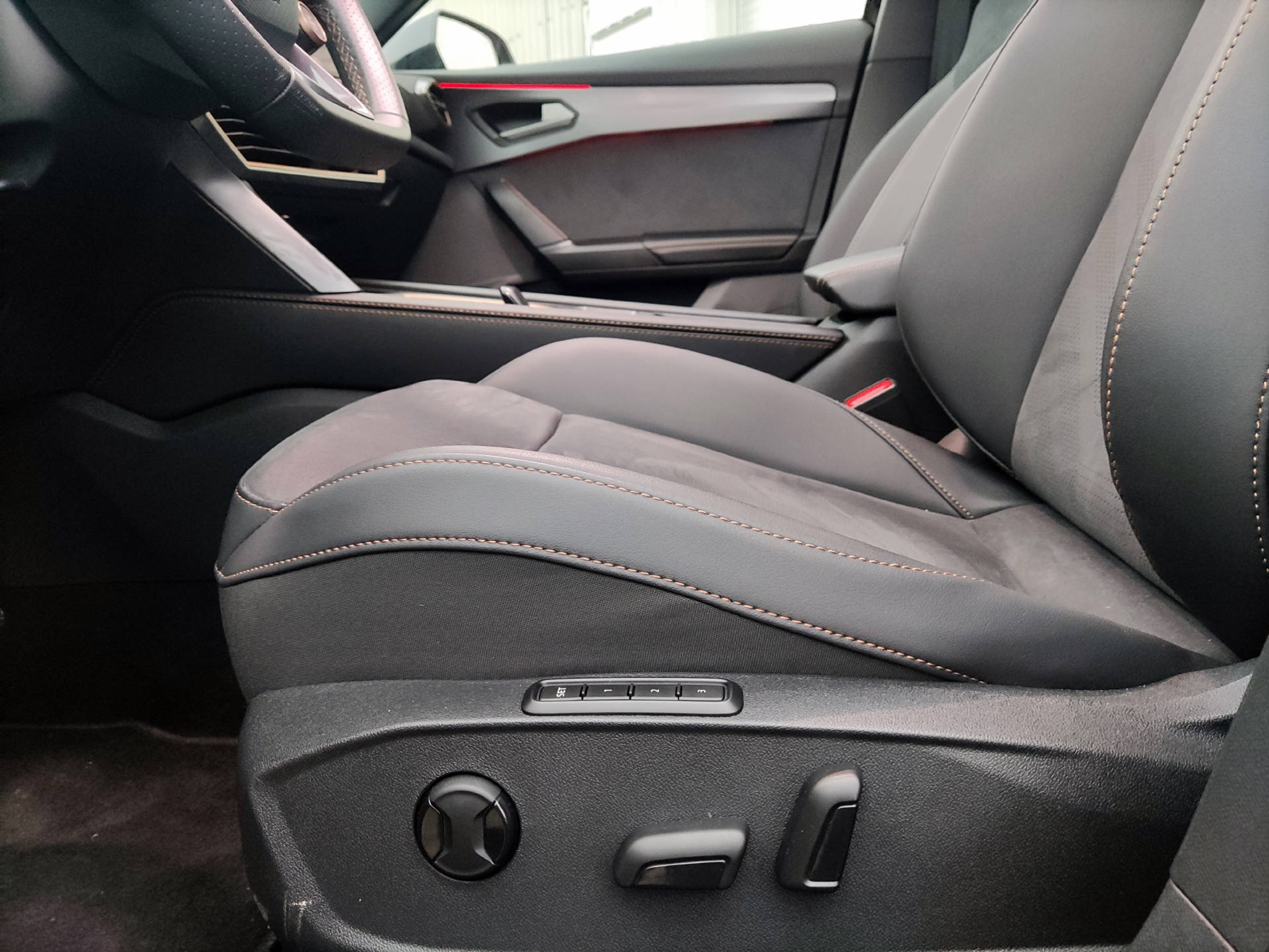 listing desktop thumbnail image 11