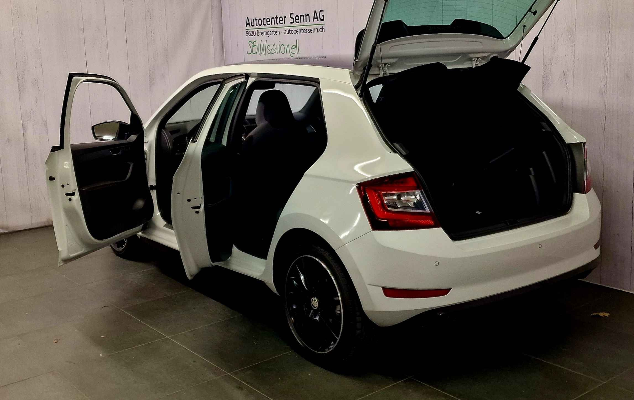 listing desktop thumbnail image 15