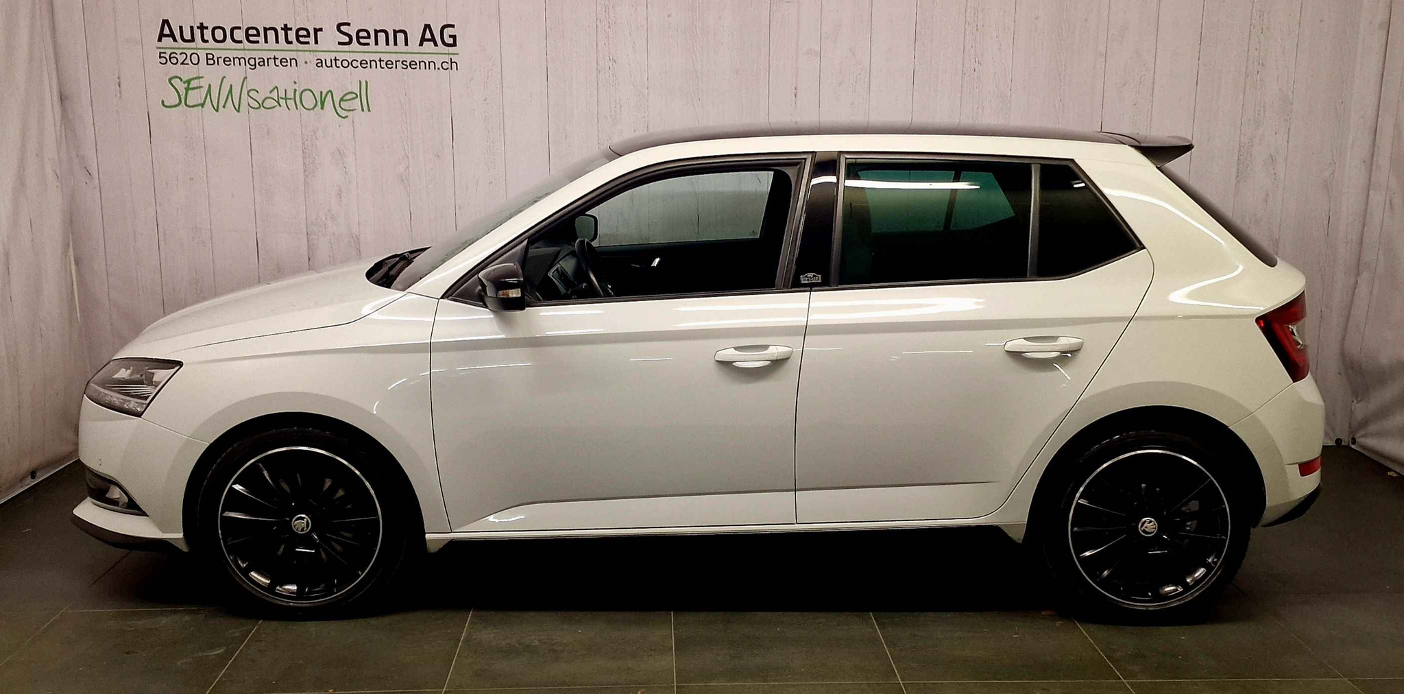 listing desktop thumbnail image 2