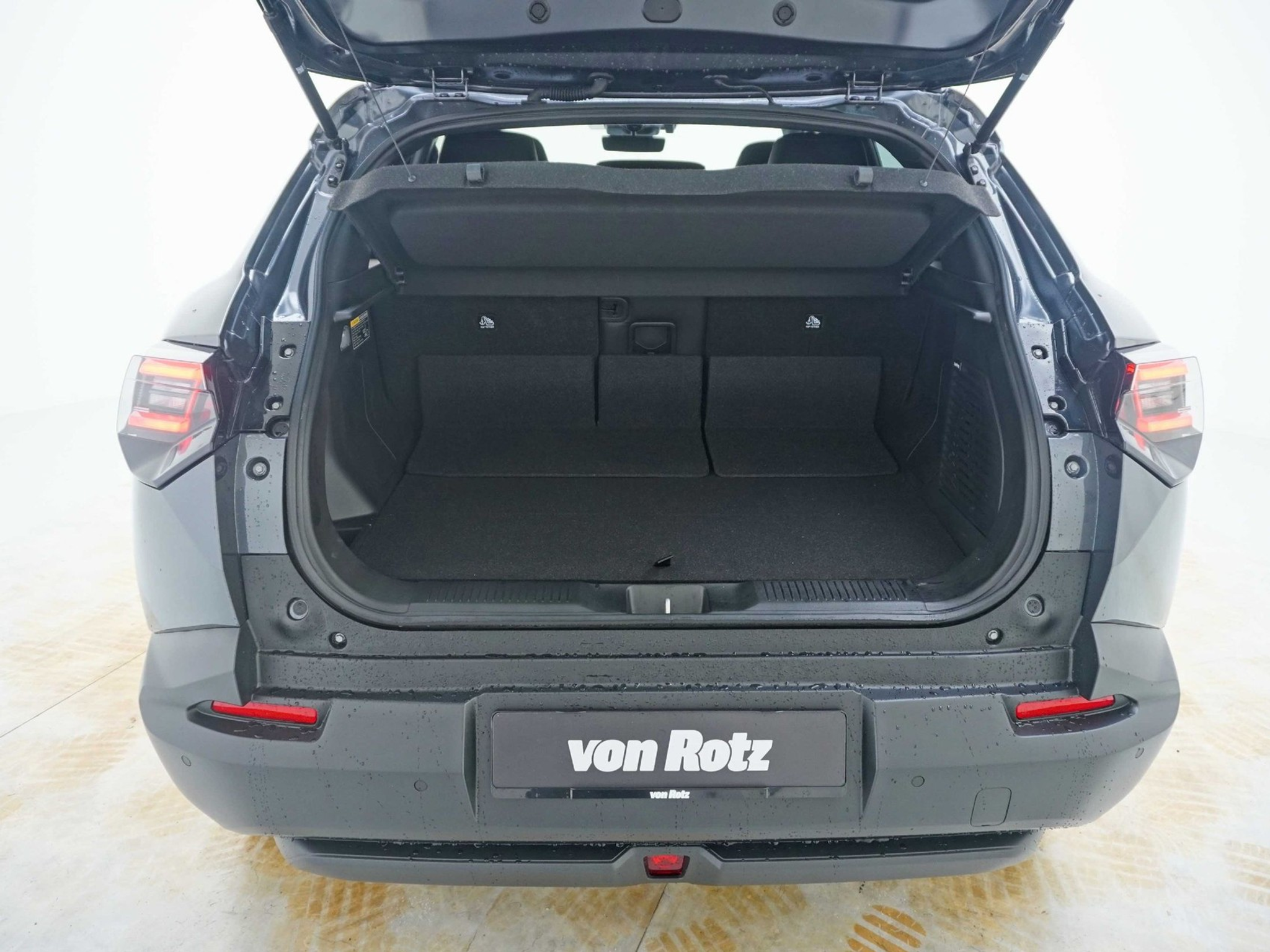 listing desktop thumbnail image 18