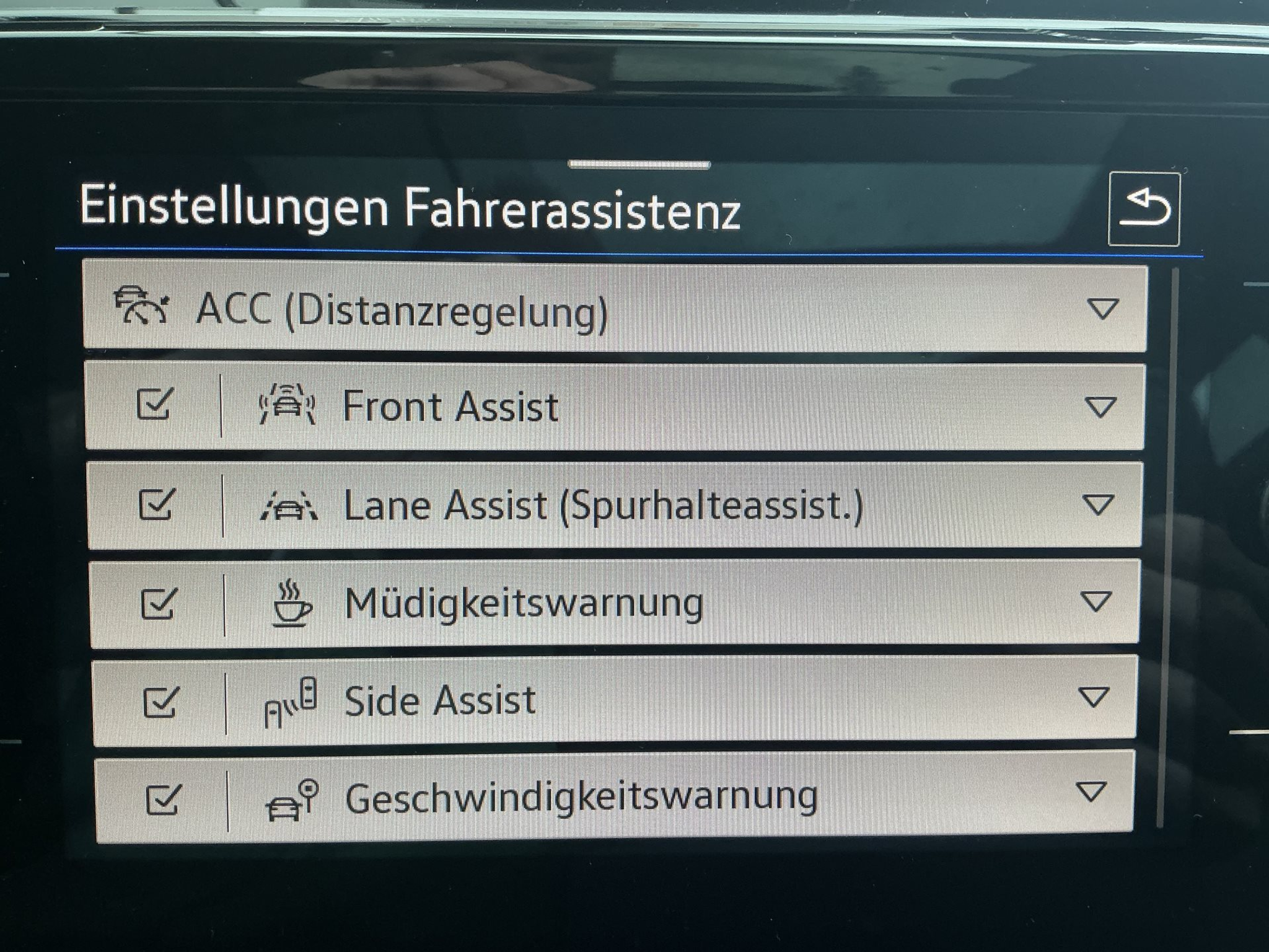 listing desktop thumbnail image 19