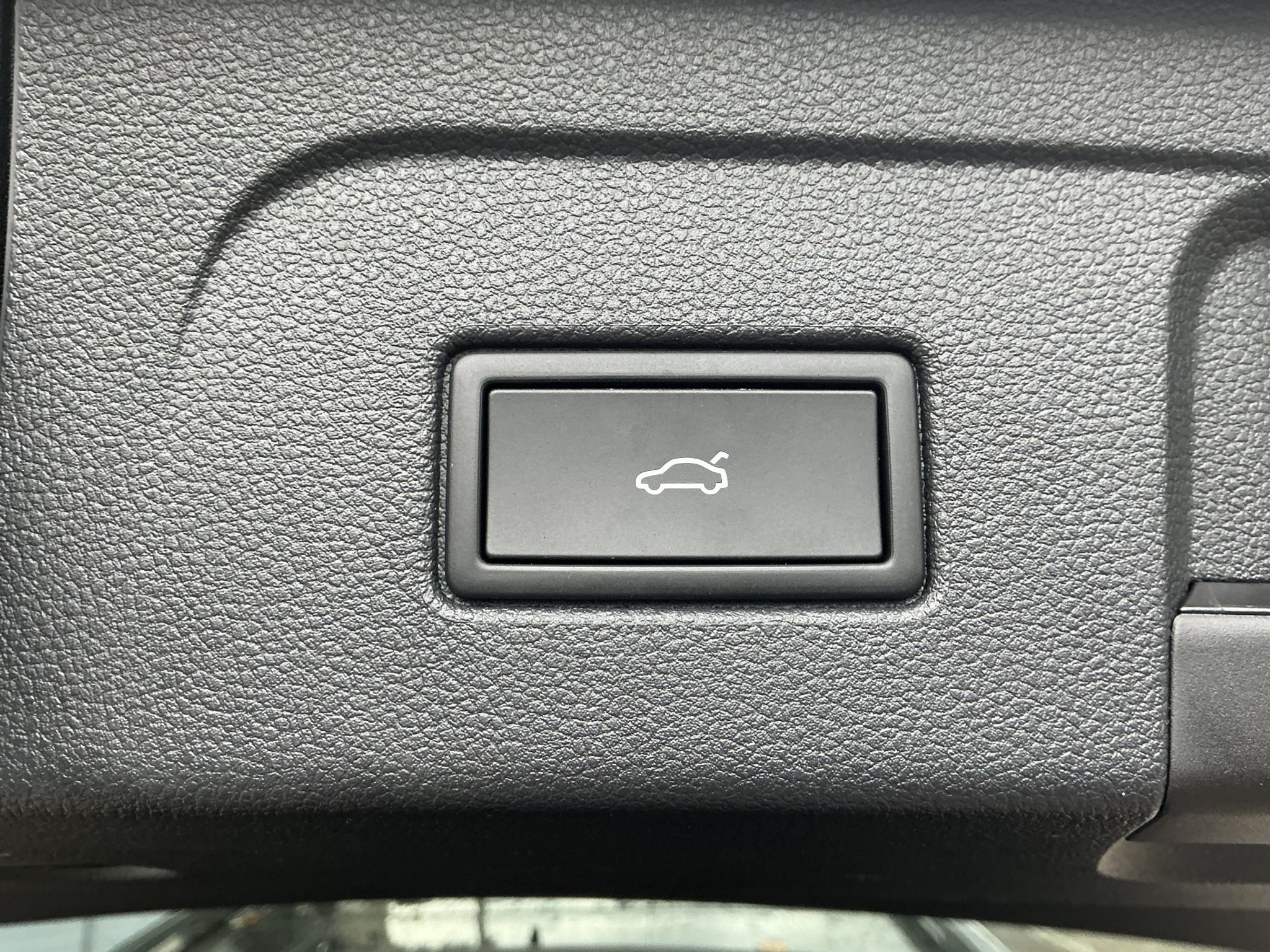 listing desktop thumbnail image 28