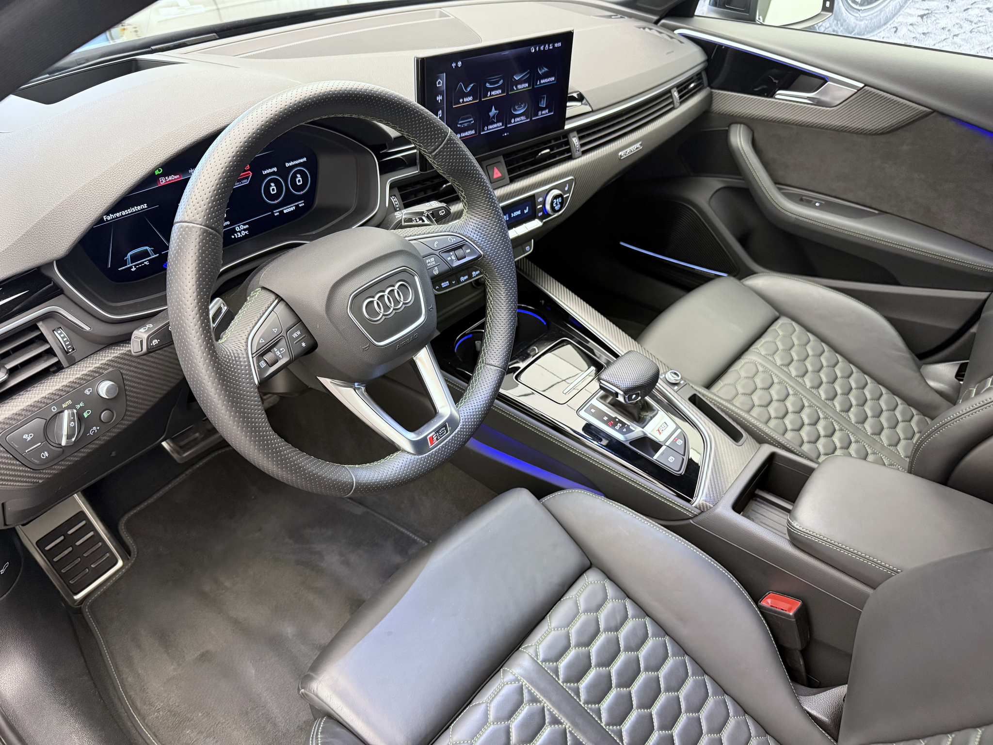 listing desktop thumbnail image 8