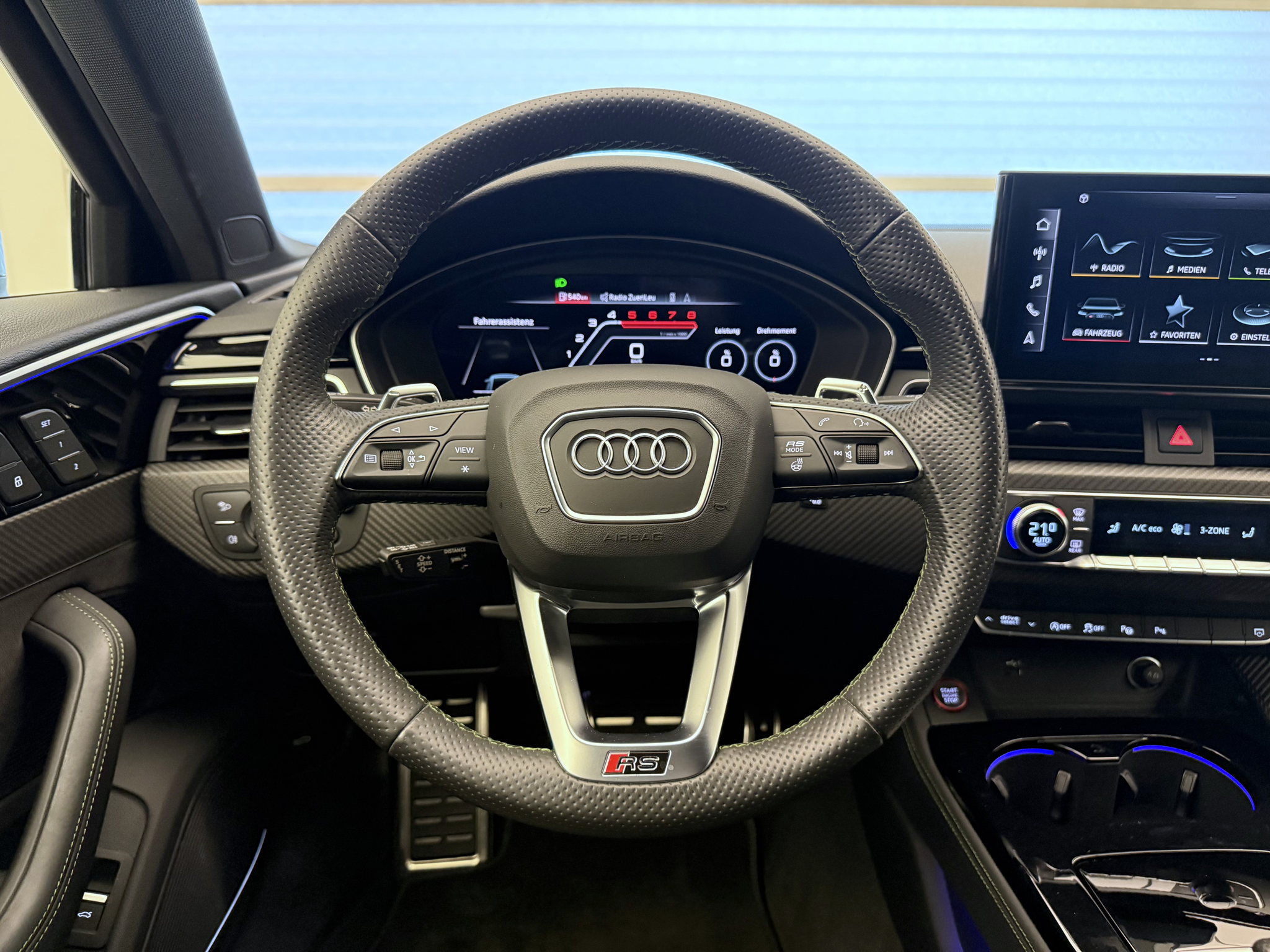 listing desktop thumbnail image 9