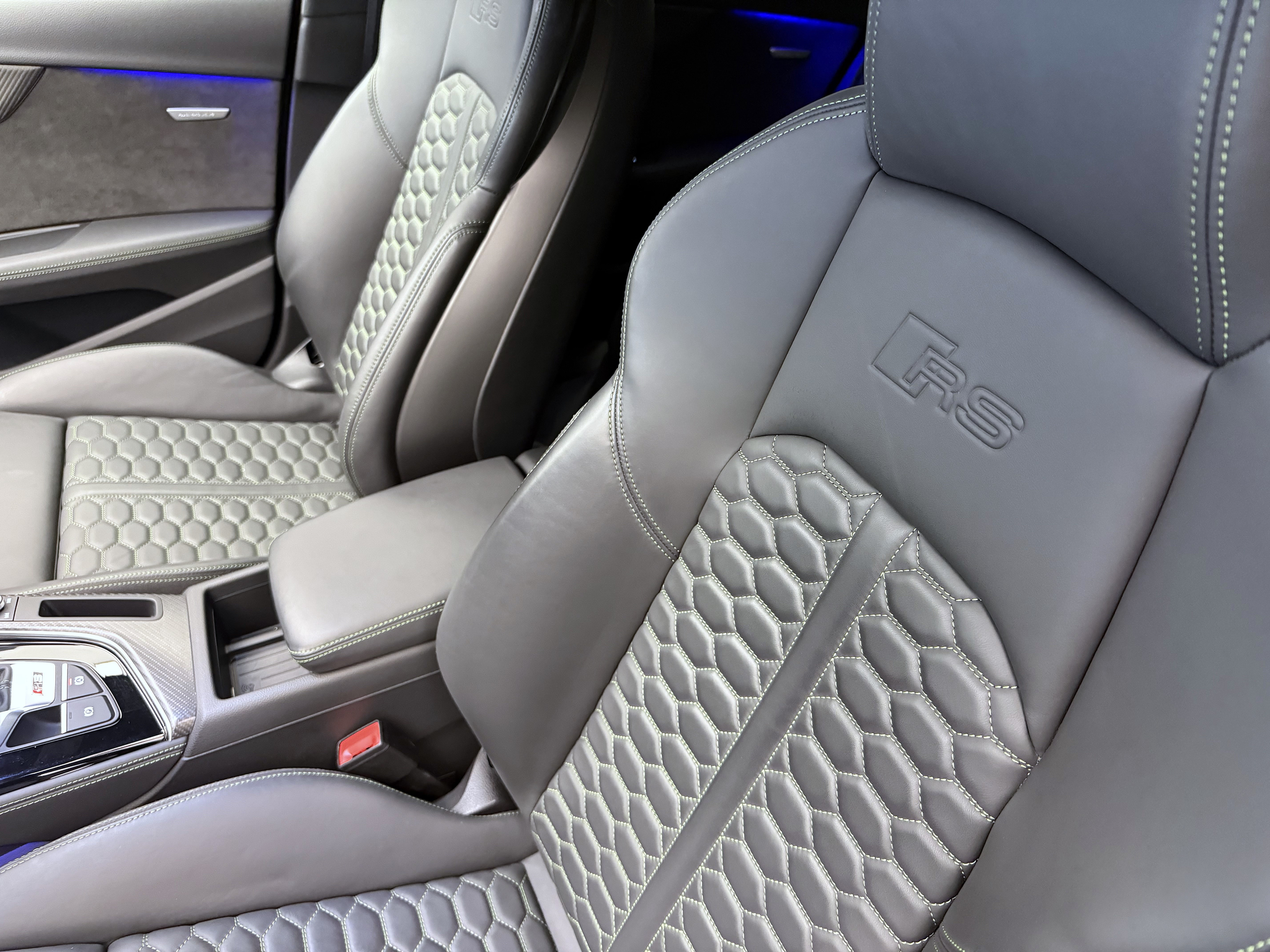 listing desktop thumbnail image 7