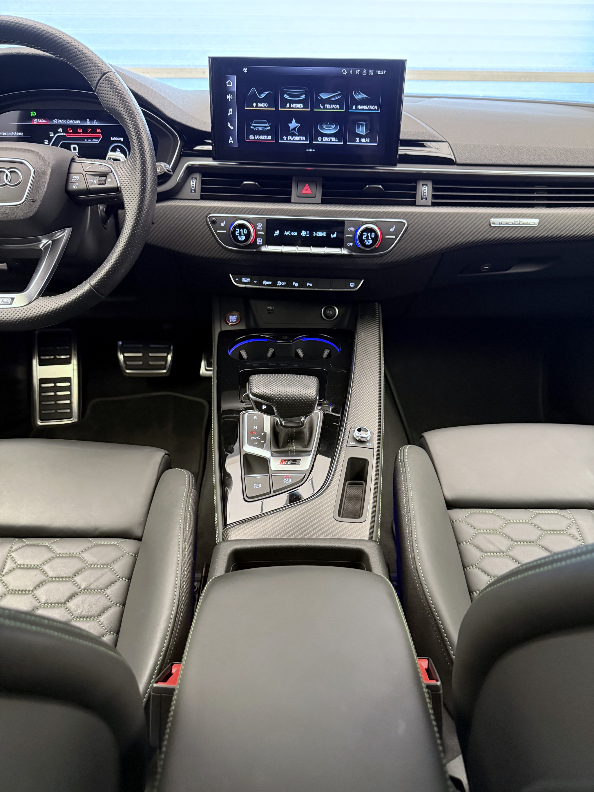 listing desktop thumbnail image 12