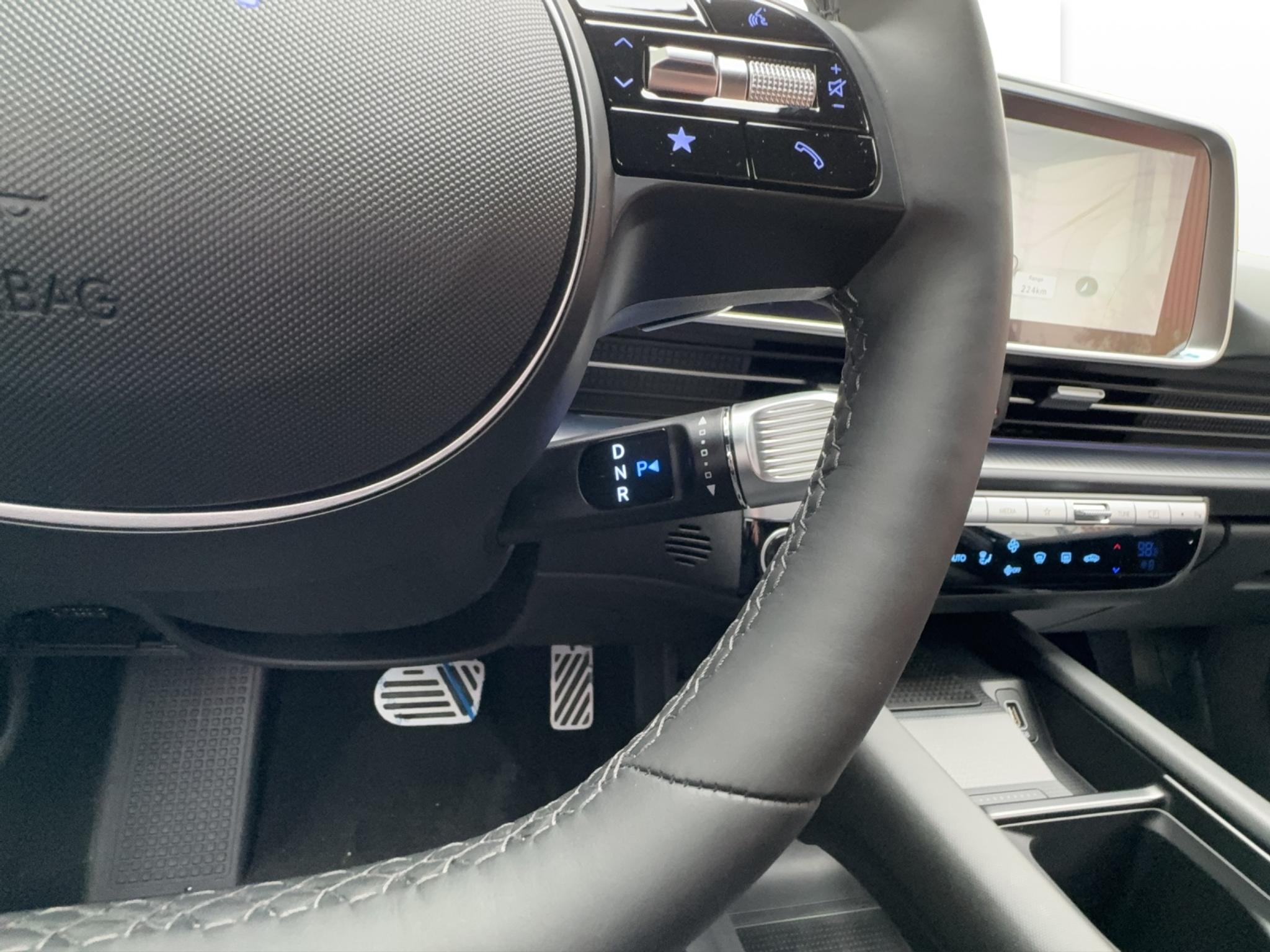 listing desktop thumbnail image 8