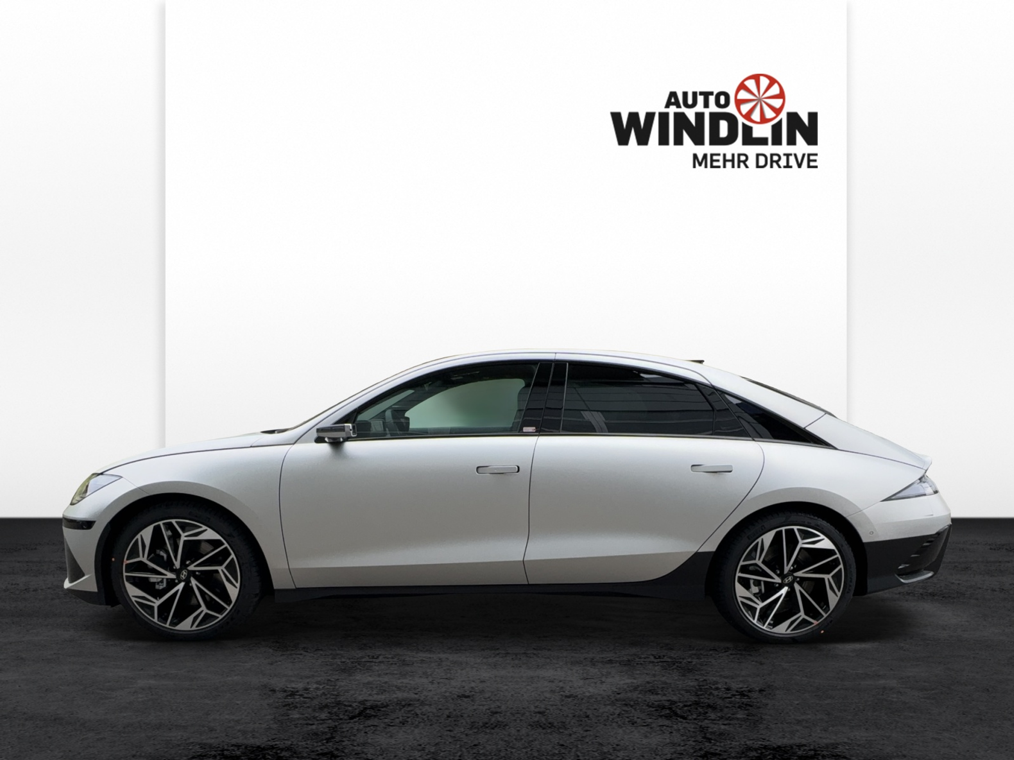 listing desktop thumbnail image 2