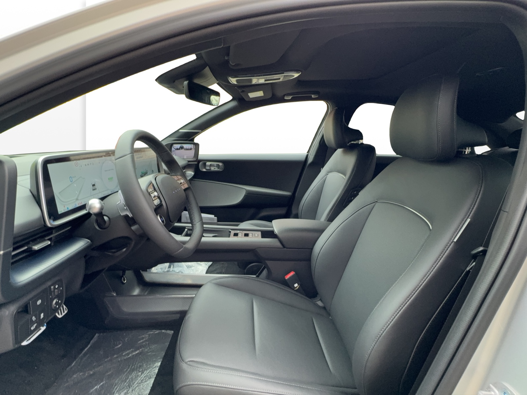 listing desktop thumbnail image 4