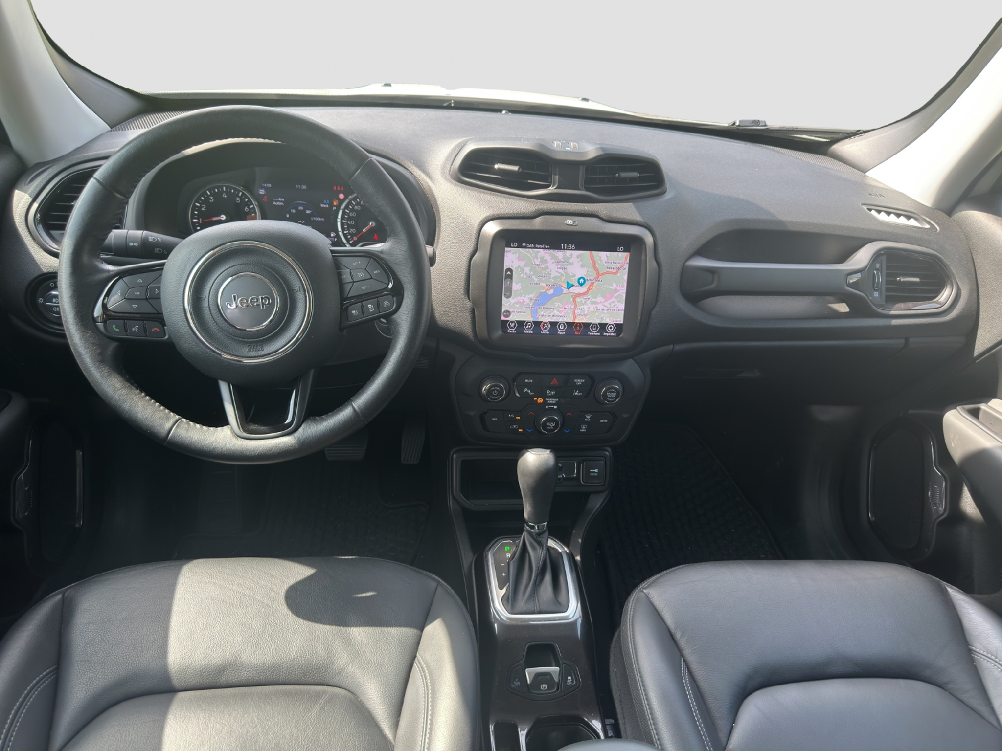 listing desktop thumbnail image 7