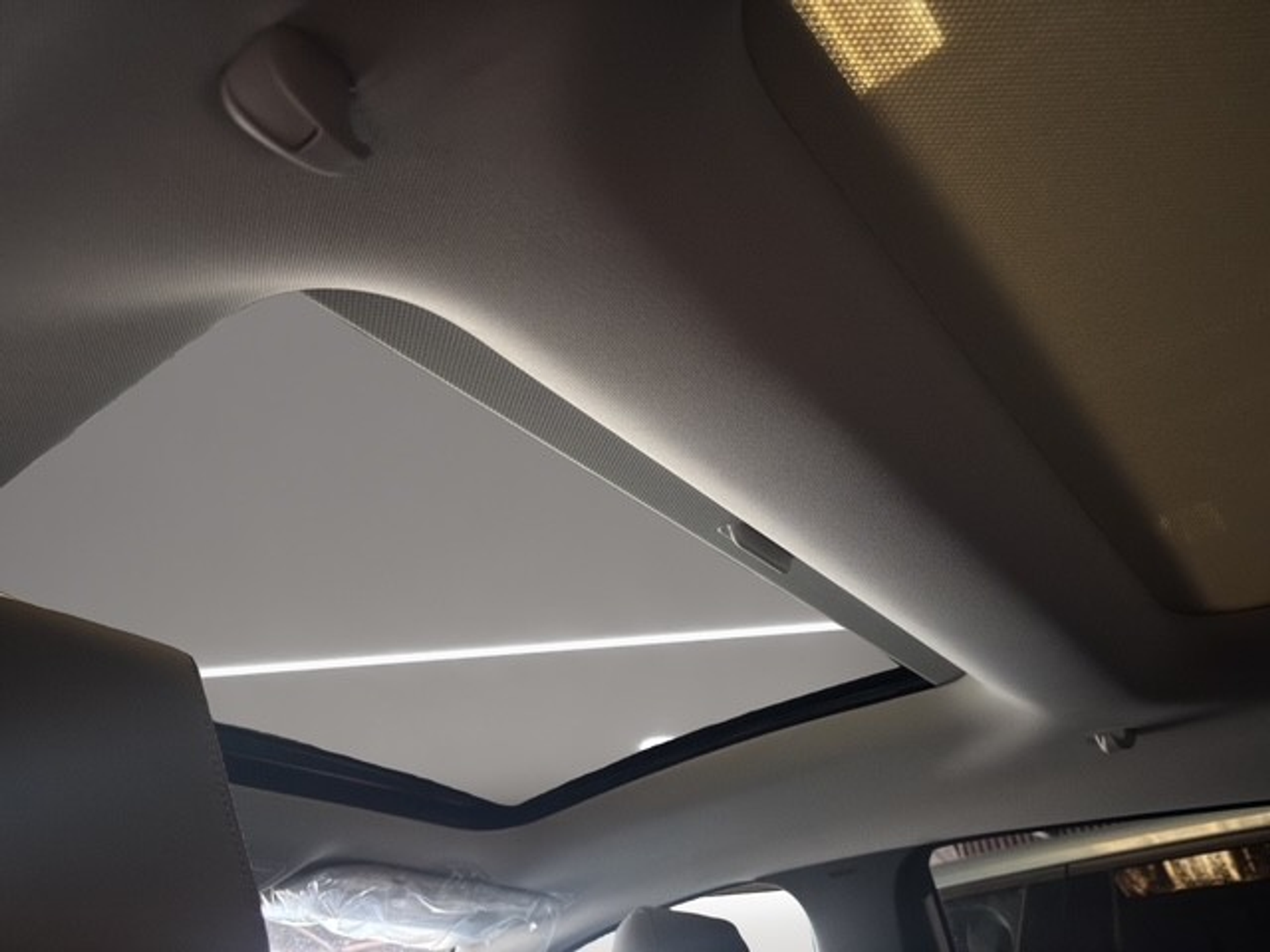 listing desktop thumbnail image 5