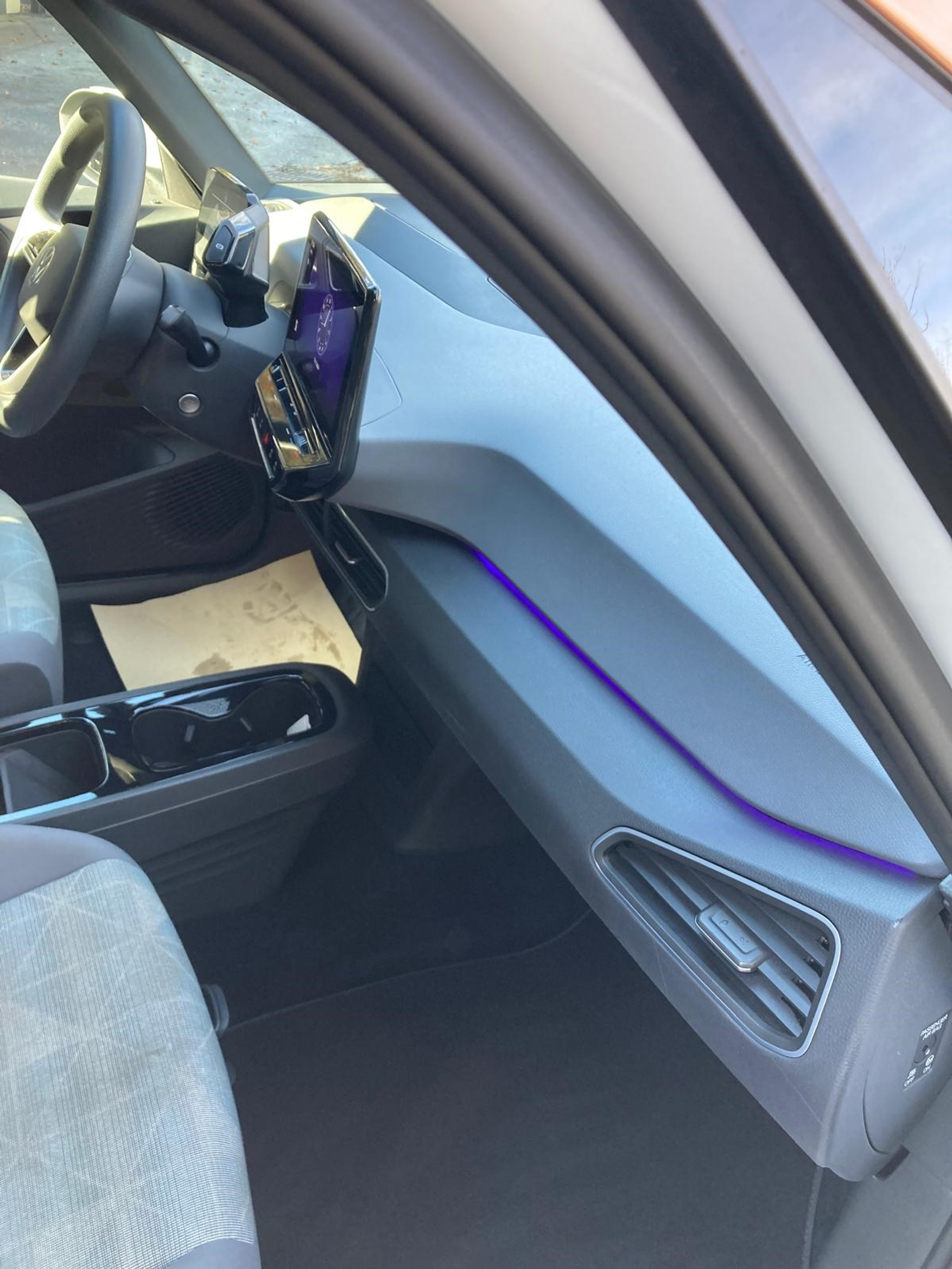 listing desktop thumbnail image 8