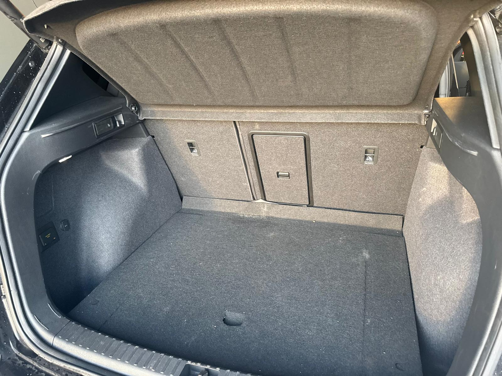 listing desktop thumbnail image 23