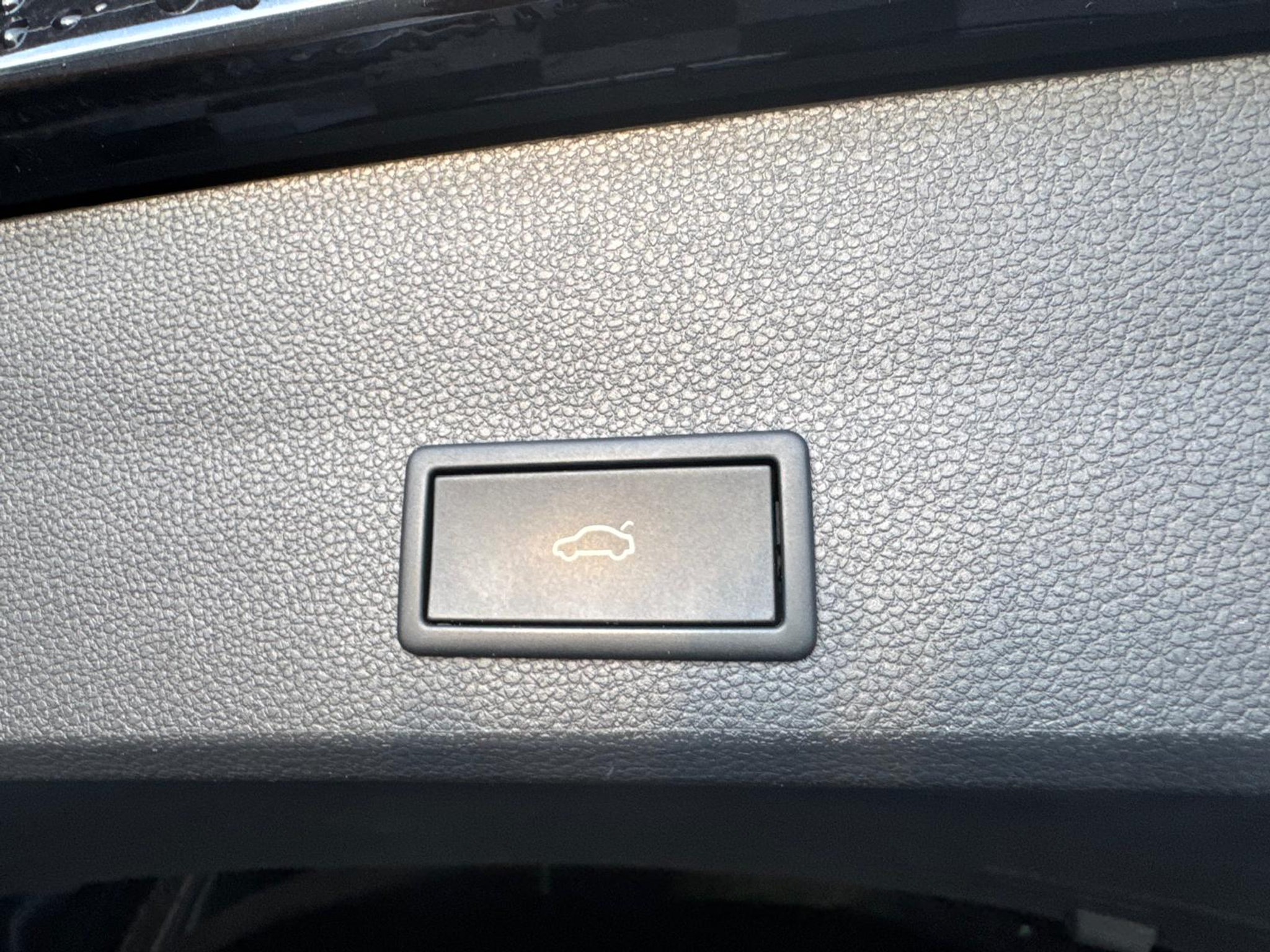 listing desktop thumbnail image 22