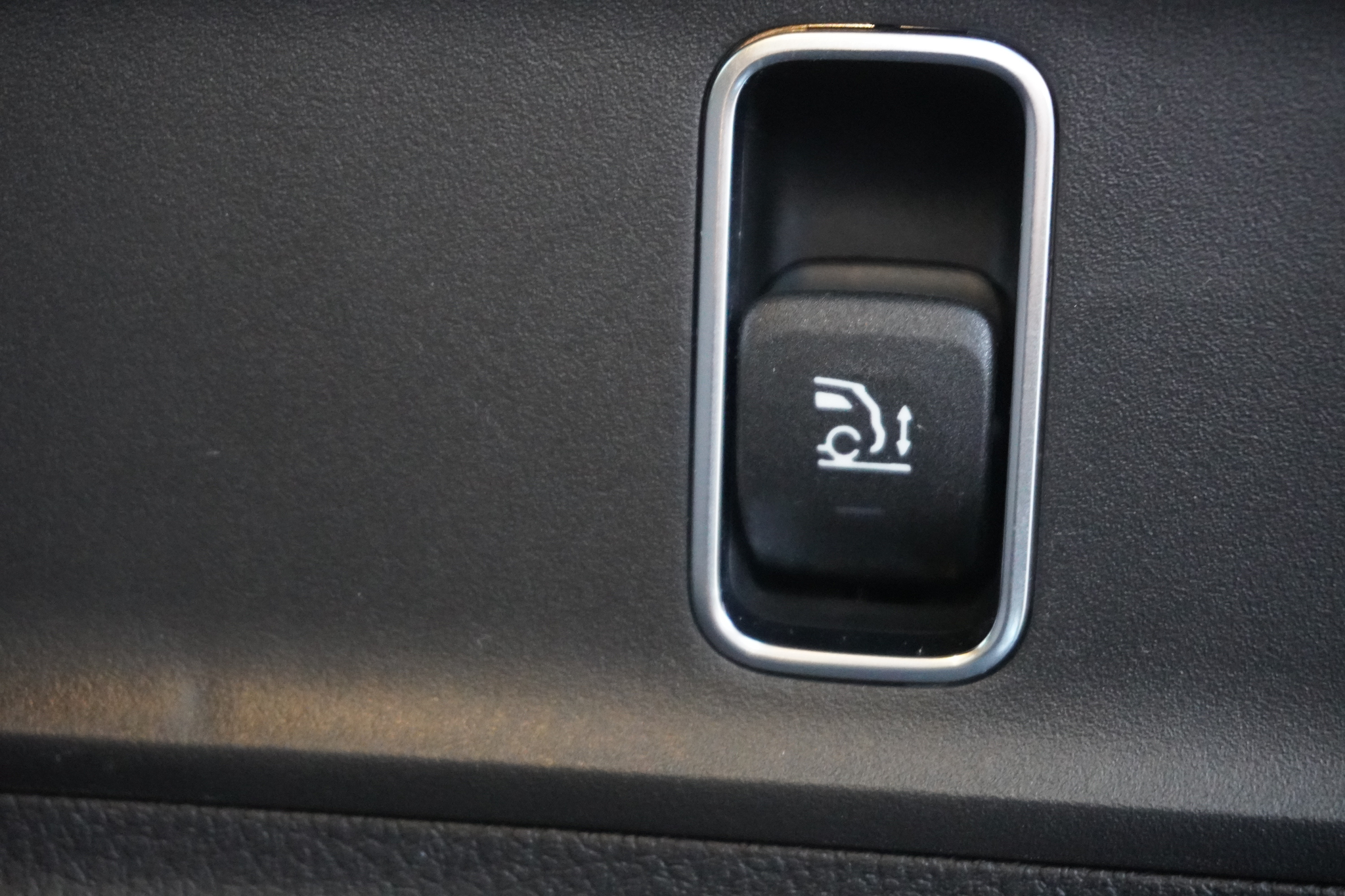 listing desktop thumbnail image 12