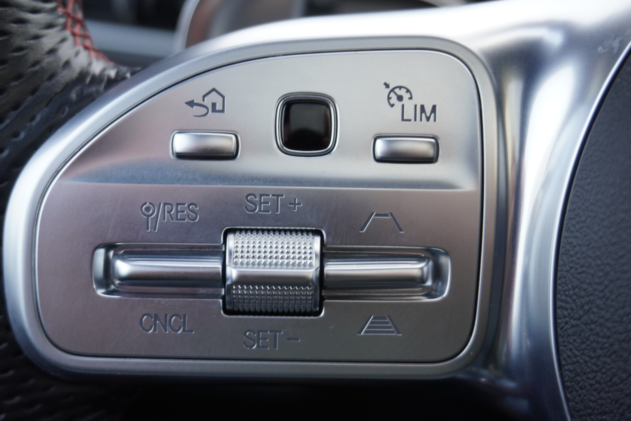 listing desktop thumbnail image 21