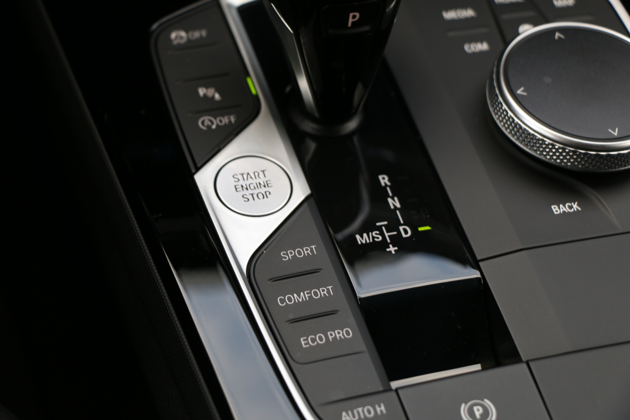 listing desktop thumbnail image 8