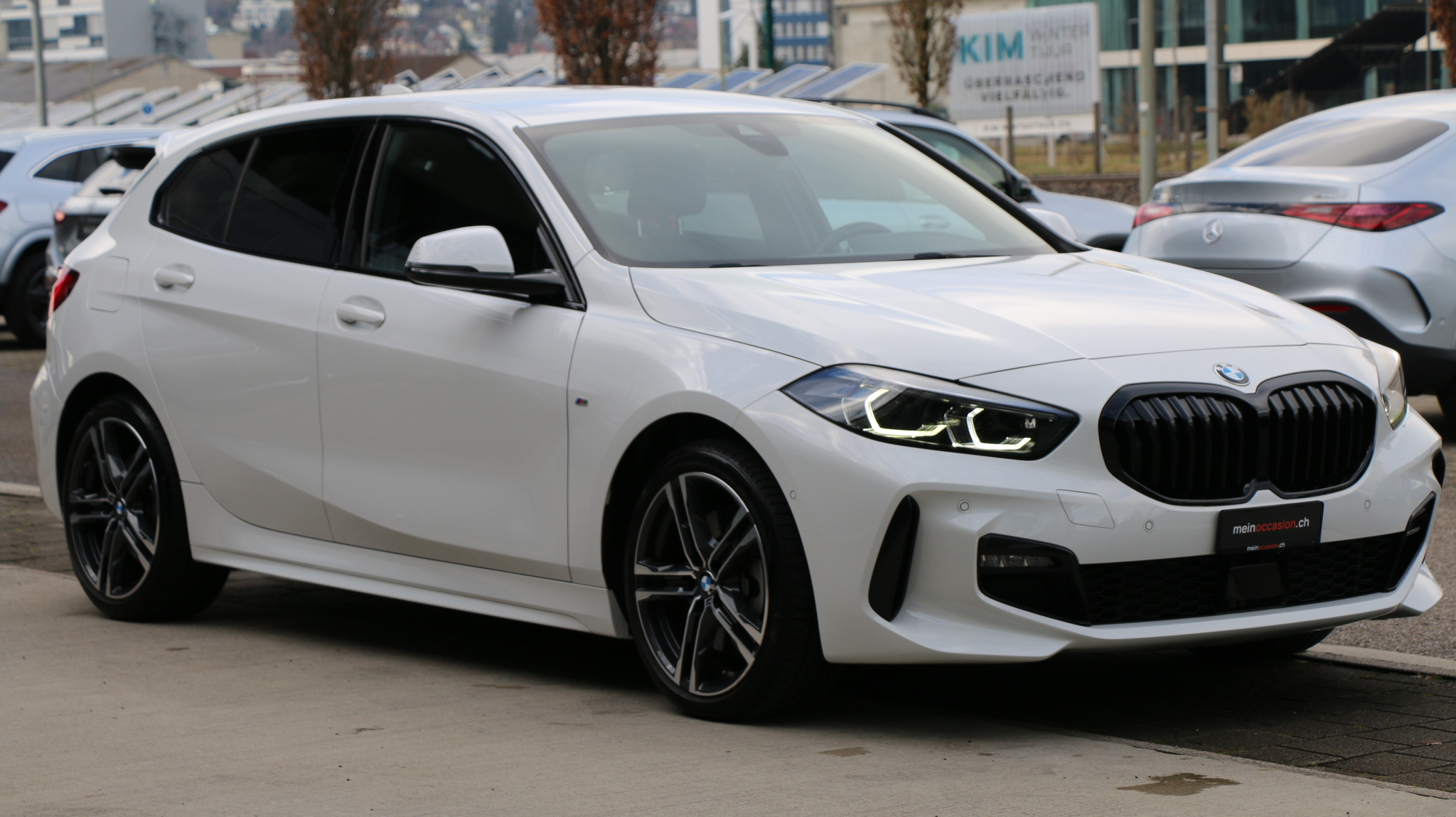 listing desktop thumbnail image 6