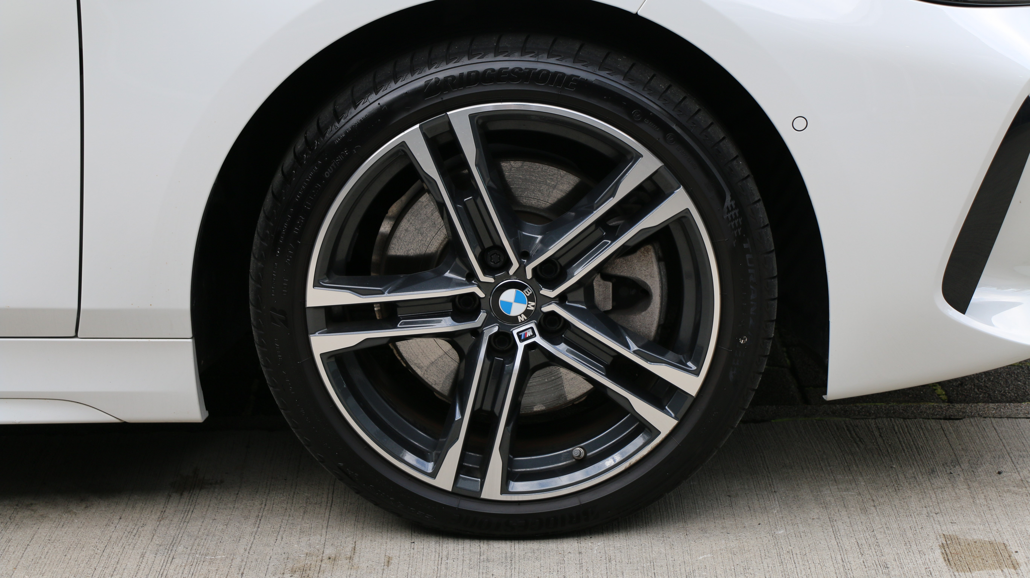 listing desktop thumbnail image 22