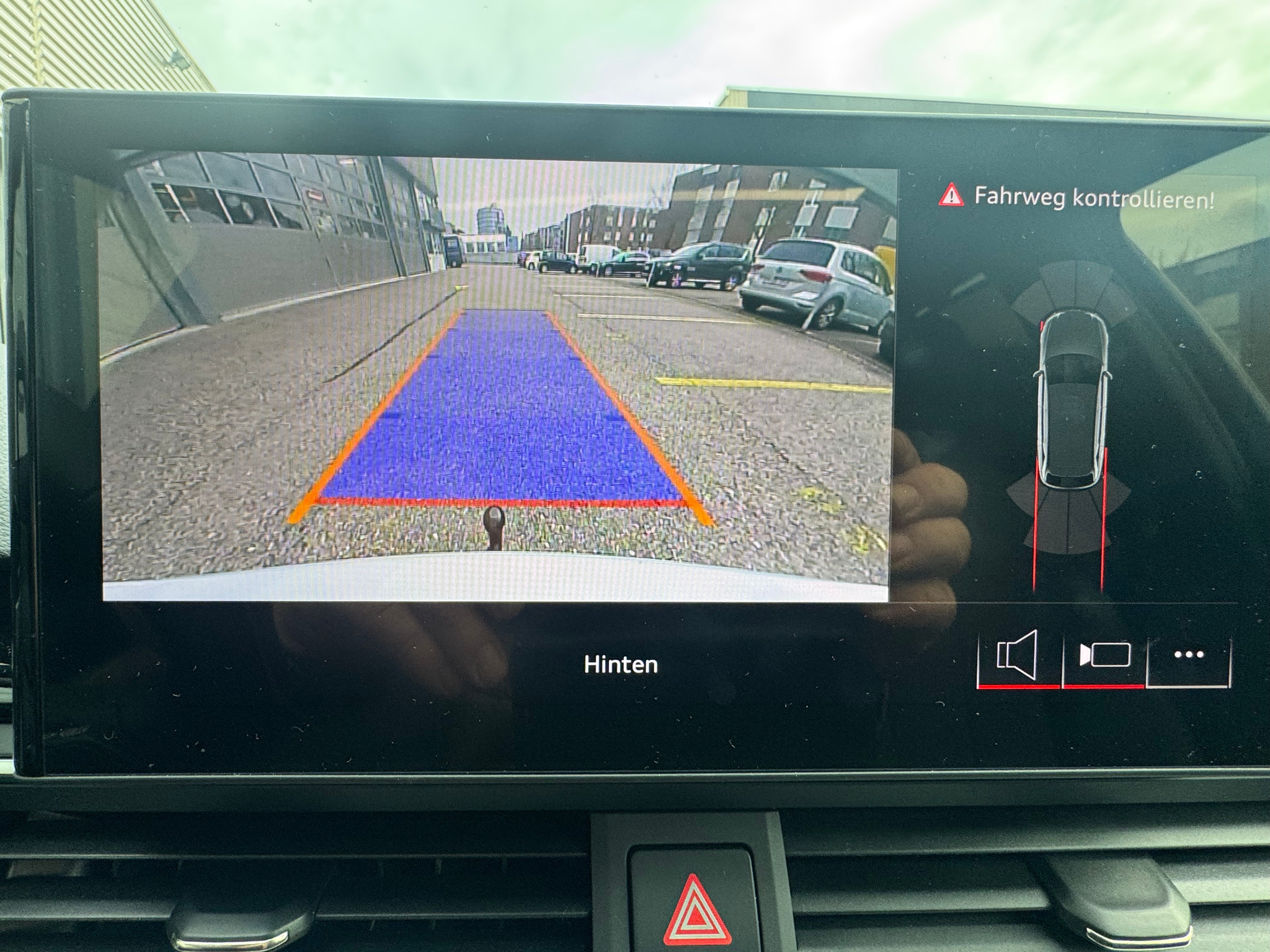 listing desktop thumbnail image 14