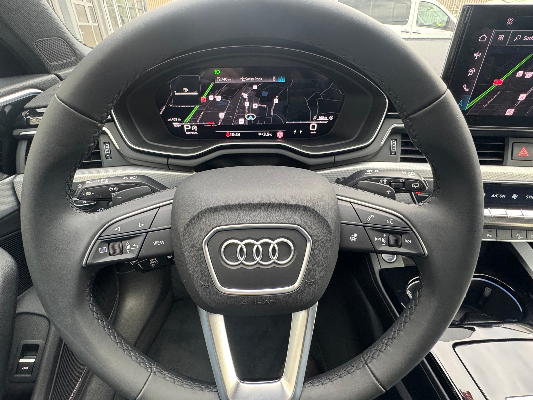 listing desktop thumbnail image 12