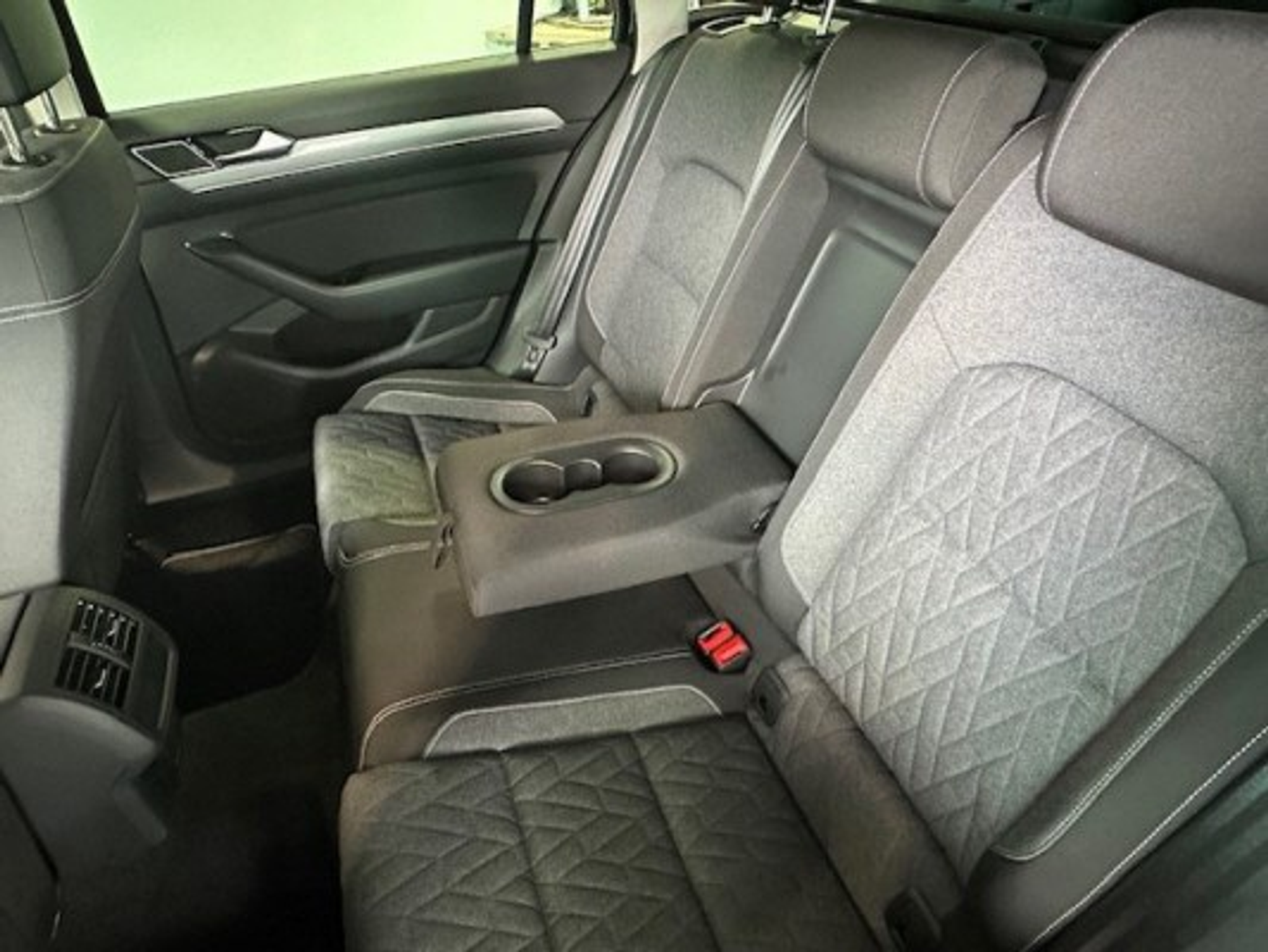 listing desktop thumbnail image 12