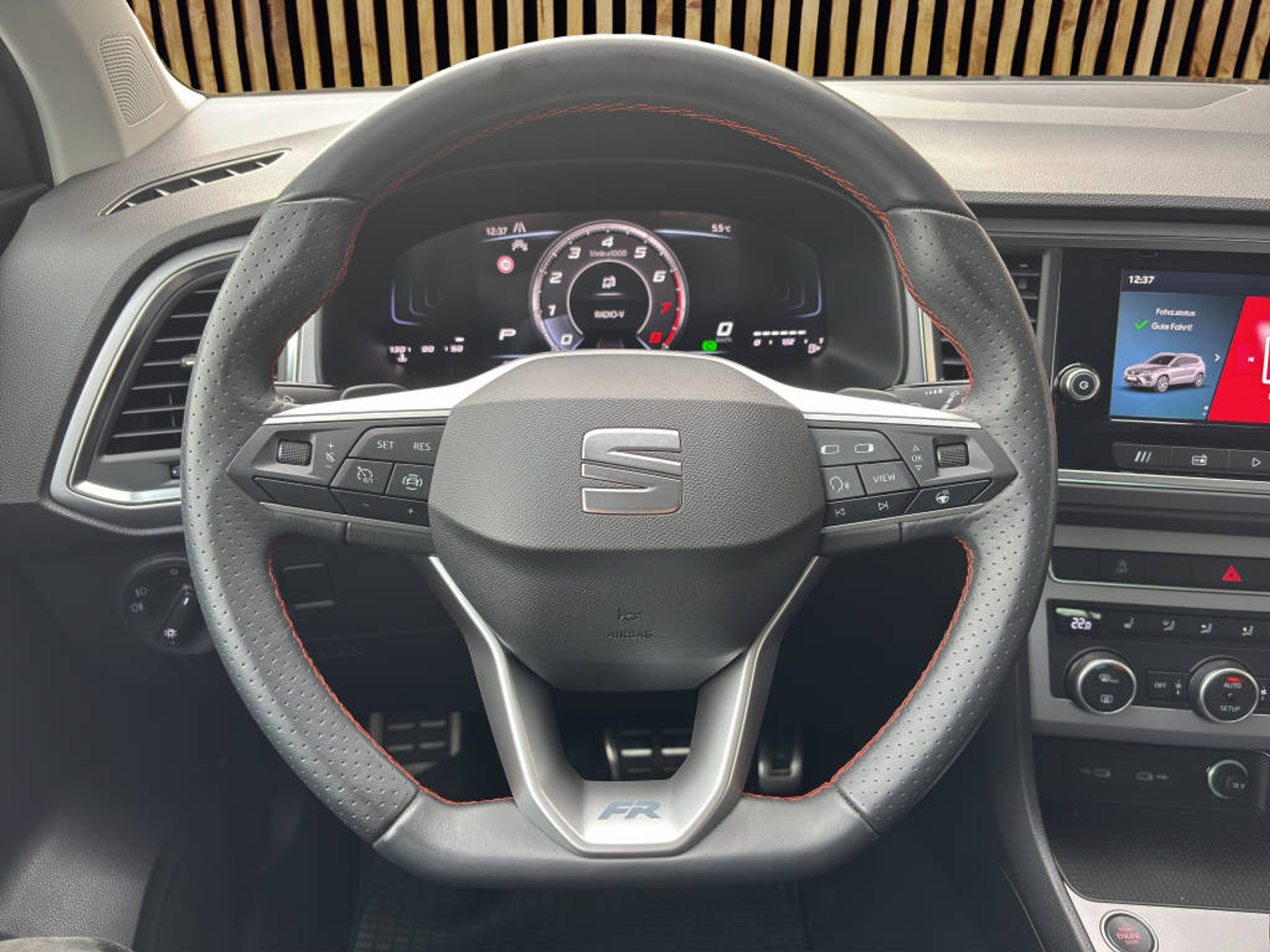 listing desktop thumbnail image 8