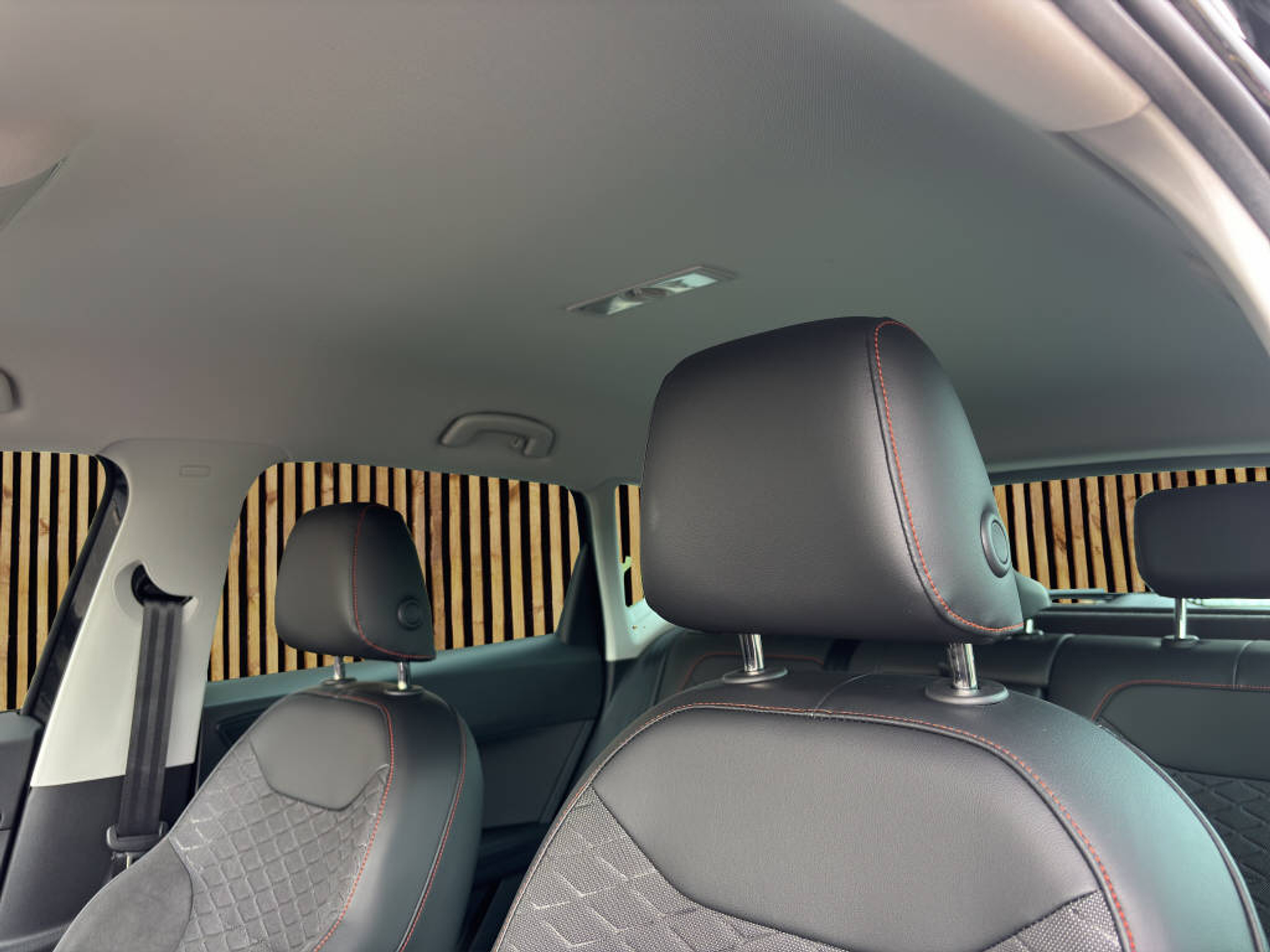 listing desktop thumbnail image 12