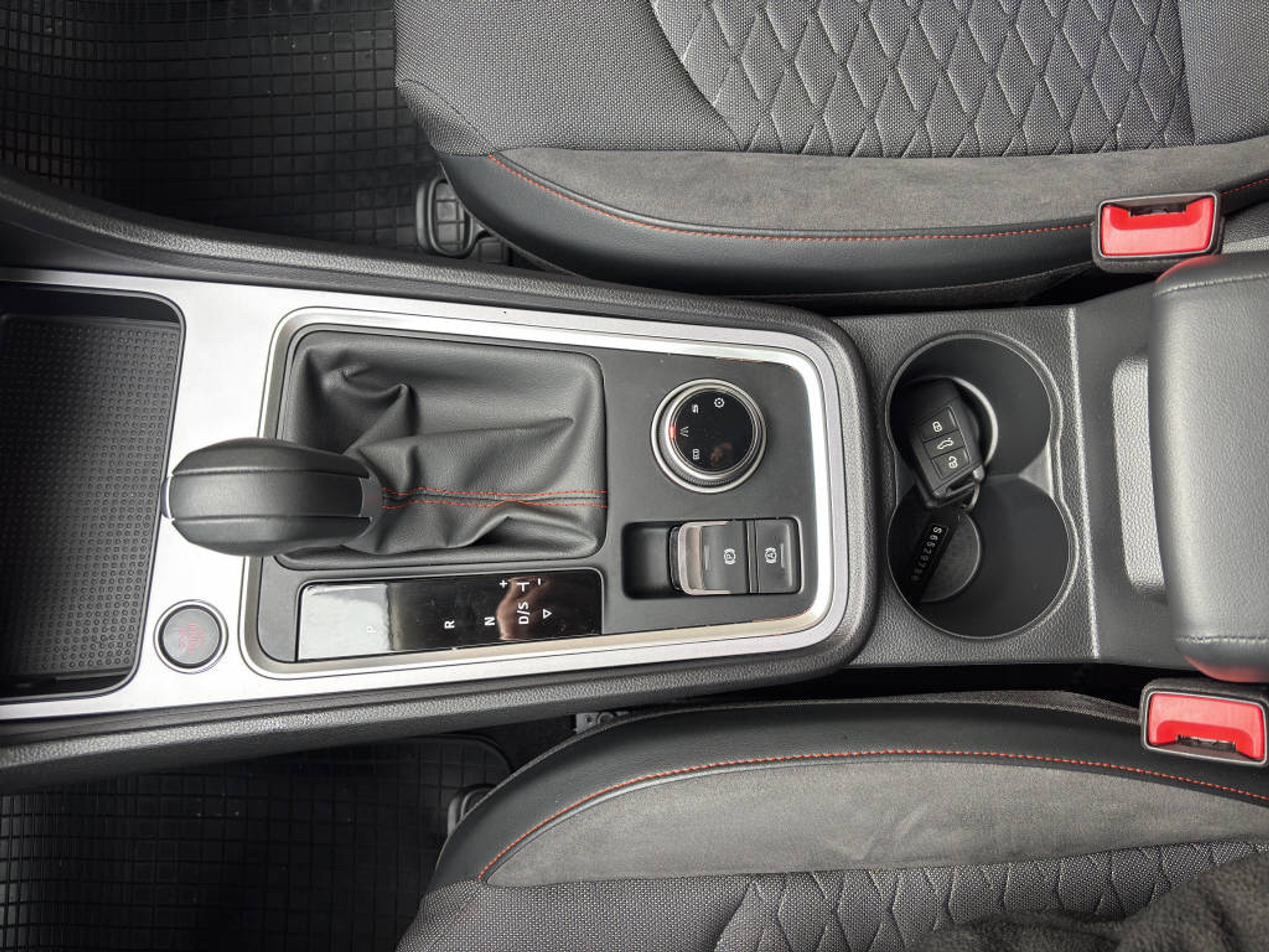 listing desktop thumbnail image 11