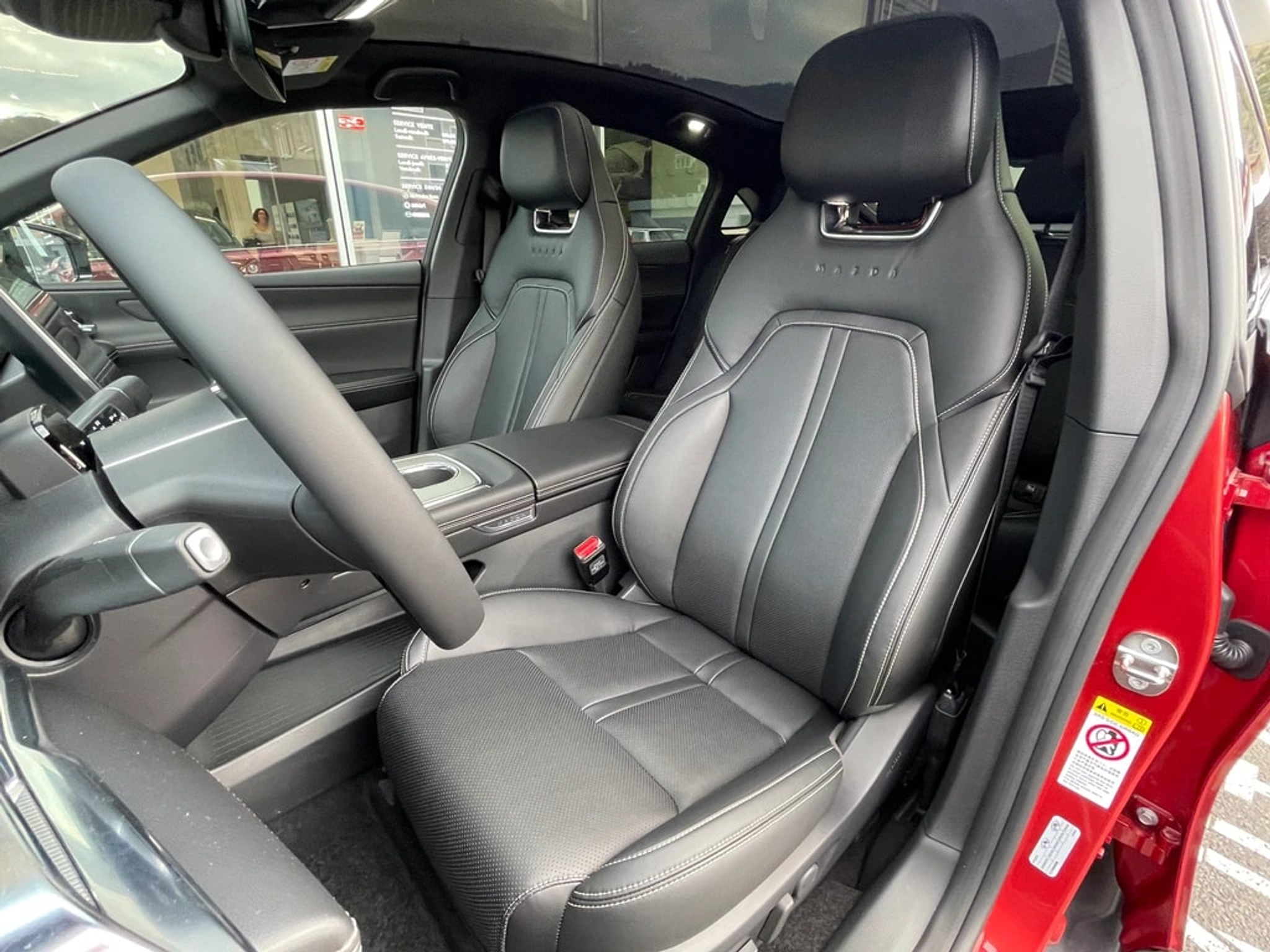 listing desktop thumbnail image 4