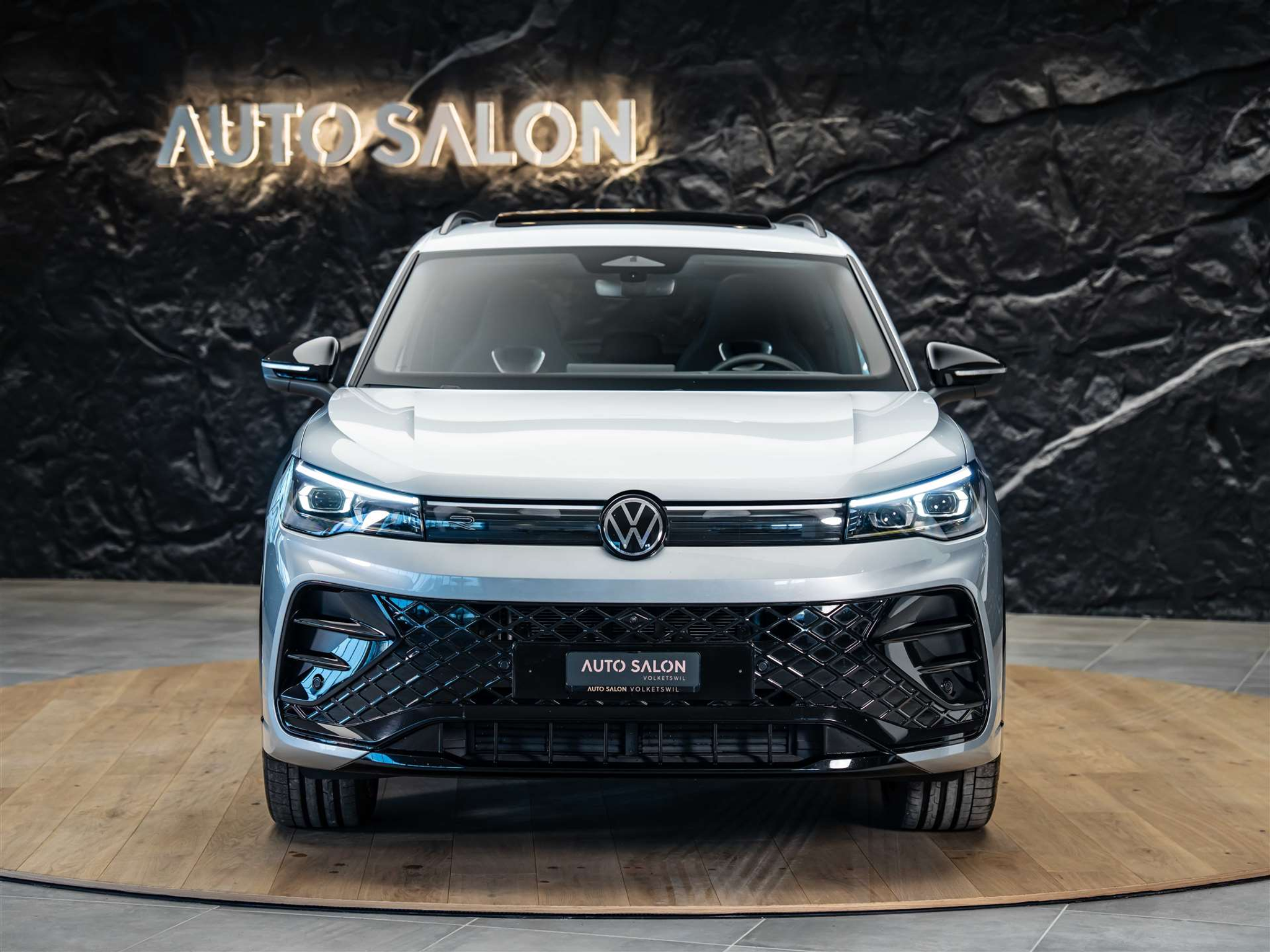 listing desktop thumbnail image 6