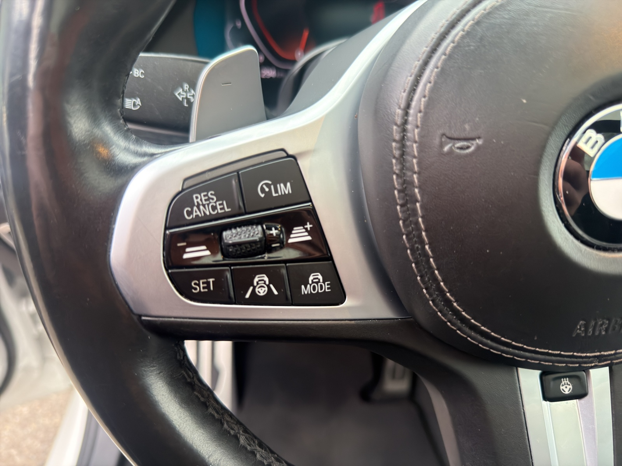 listing desktop thumbnail image 17