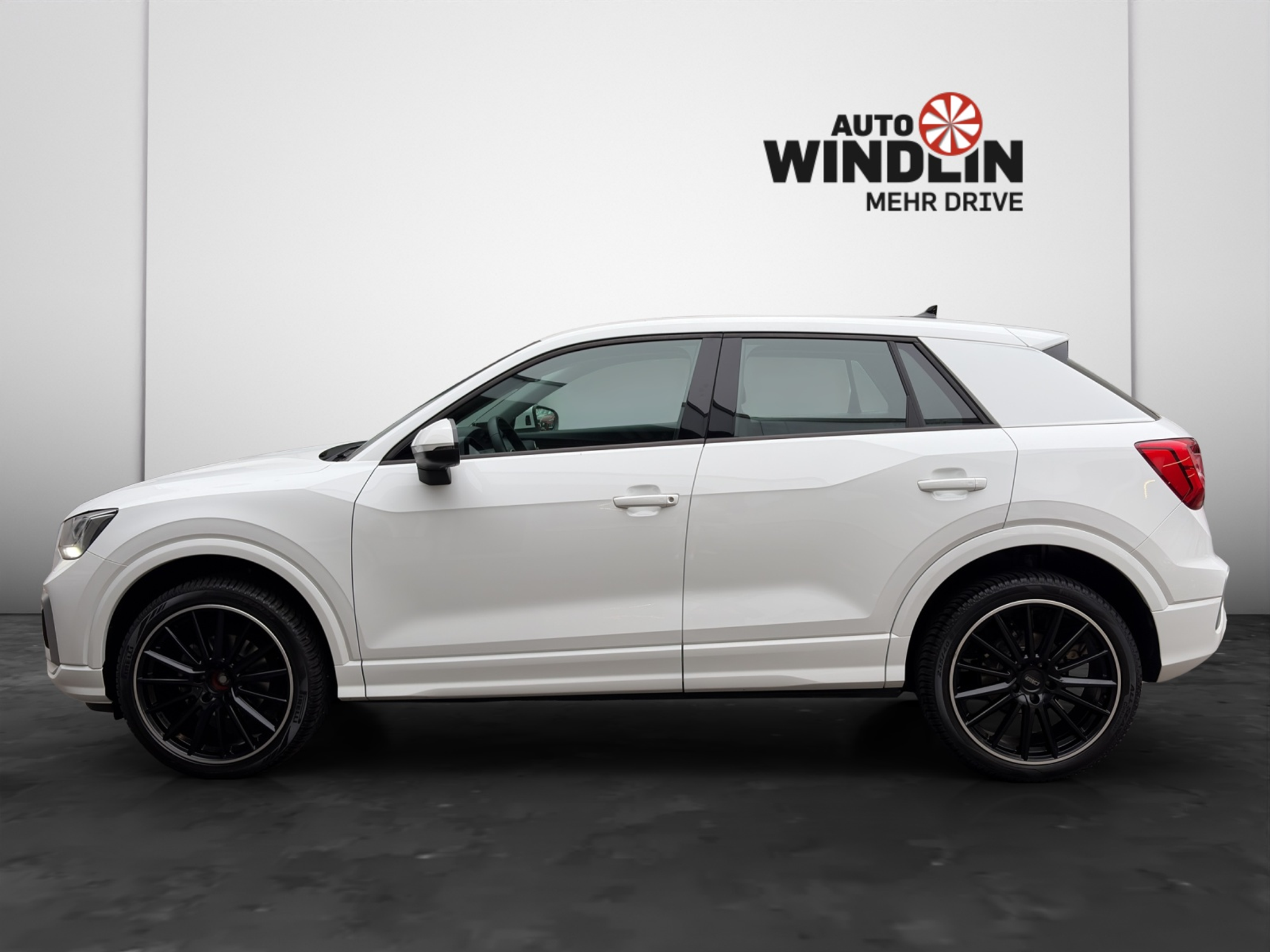 listing desktop thumbnail image 2