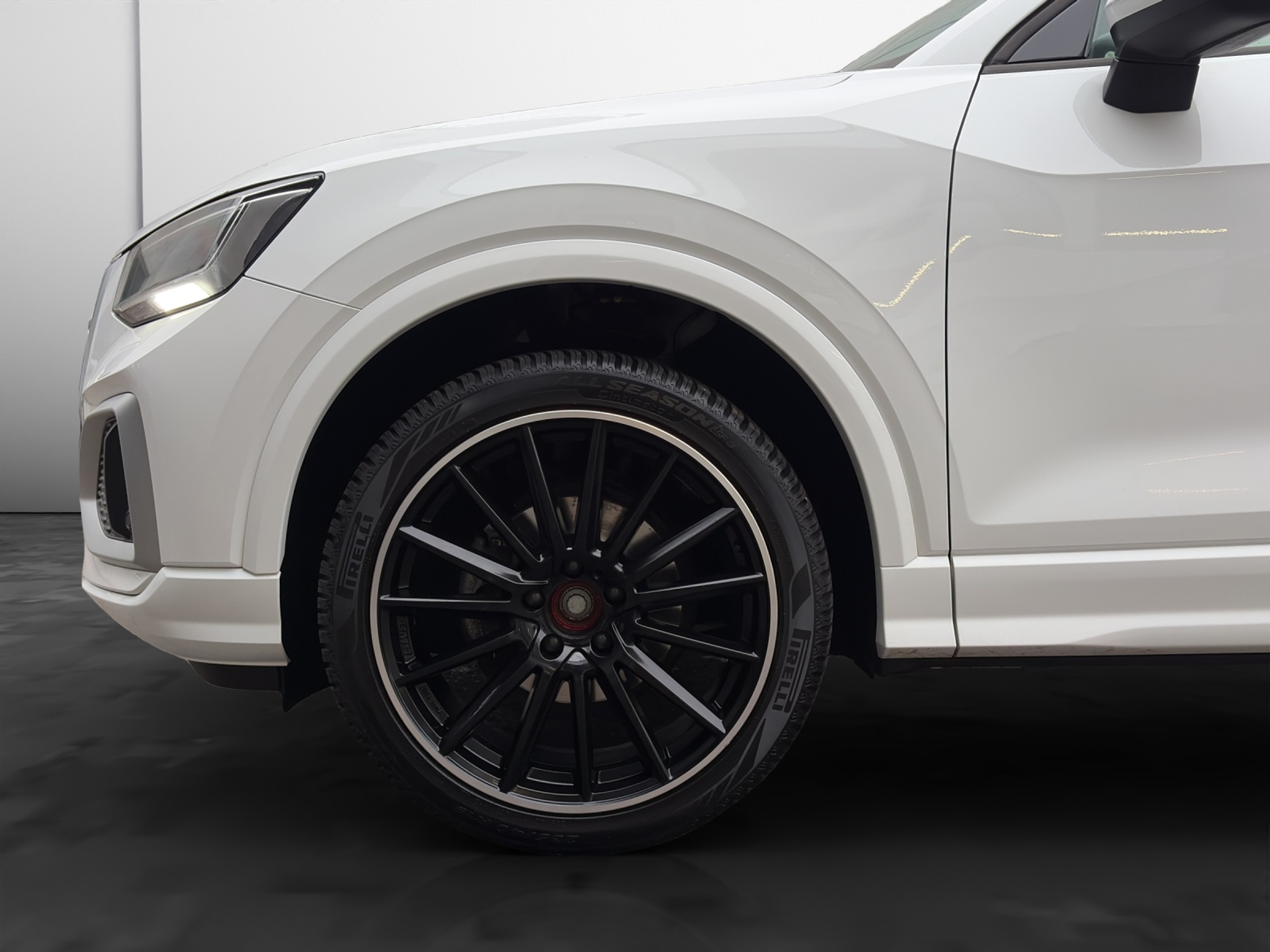 listing desktop thumbnail image 15