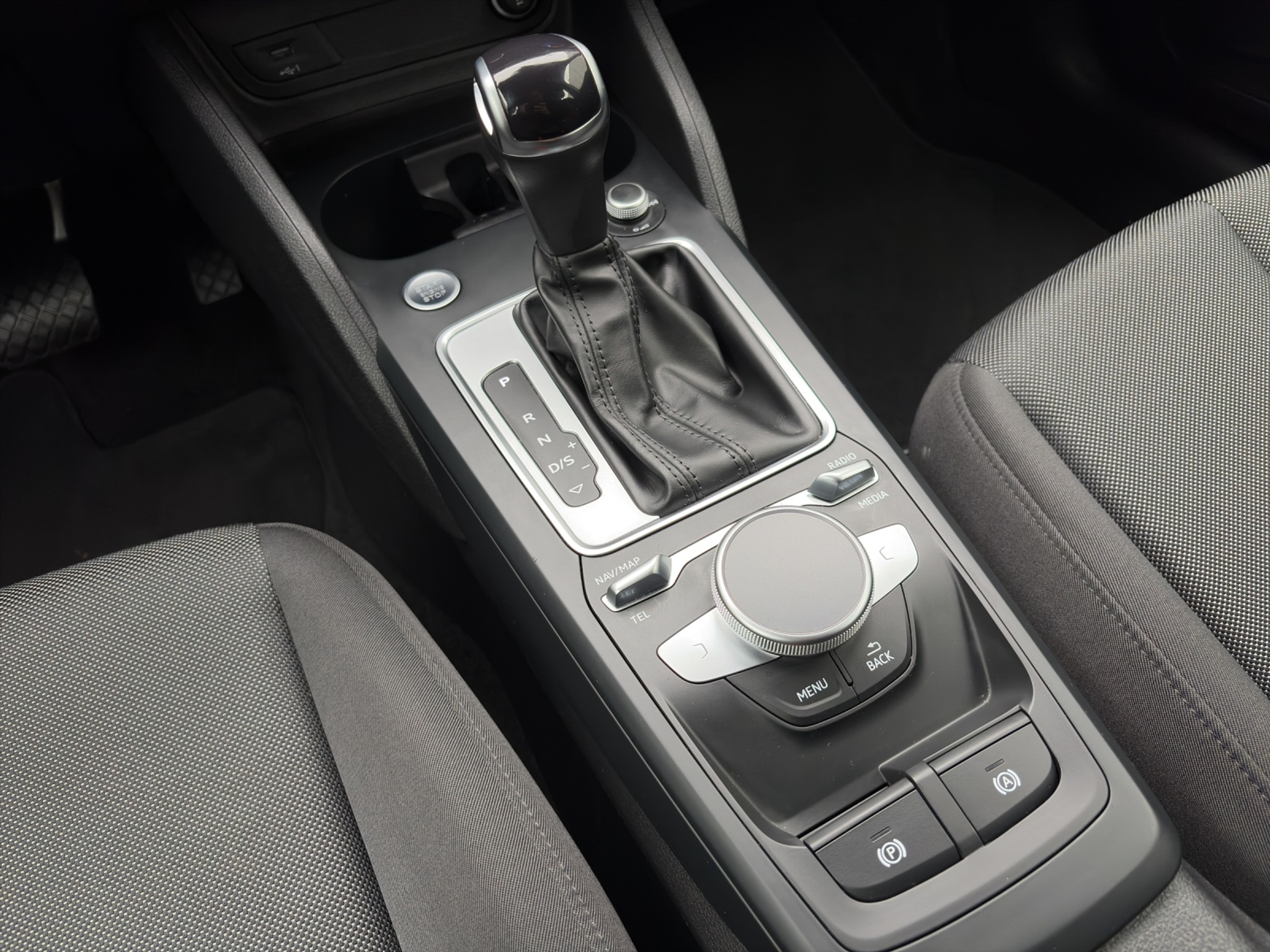 listing desktop thumbnail image 9