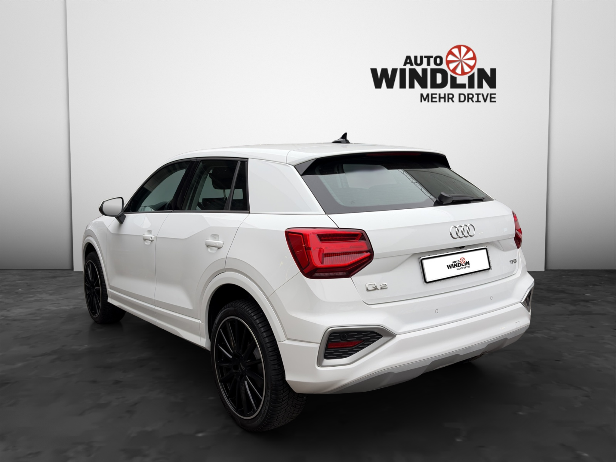 listing desktop thumbnail image 3