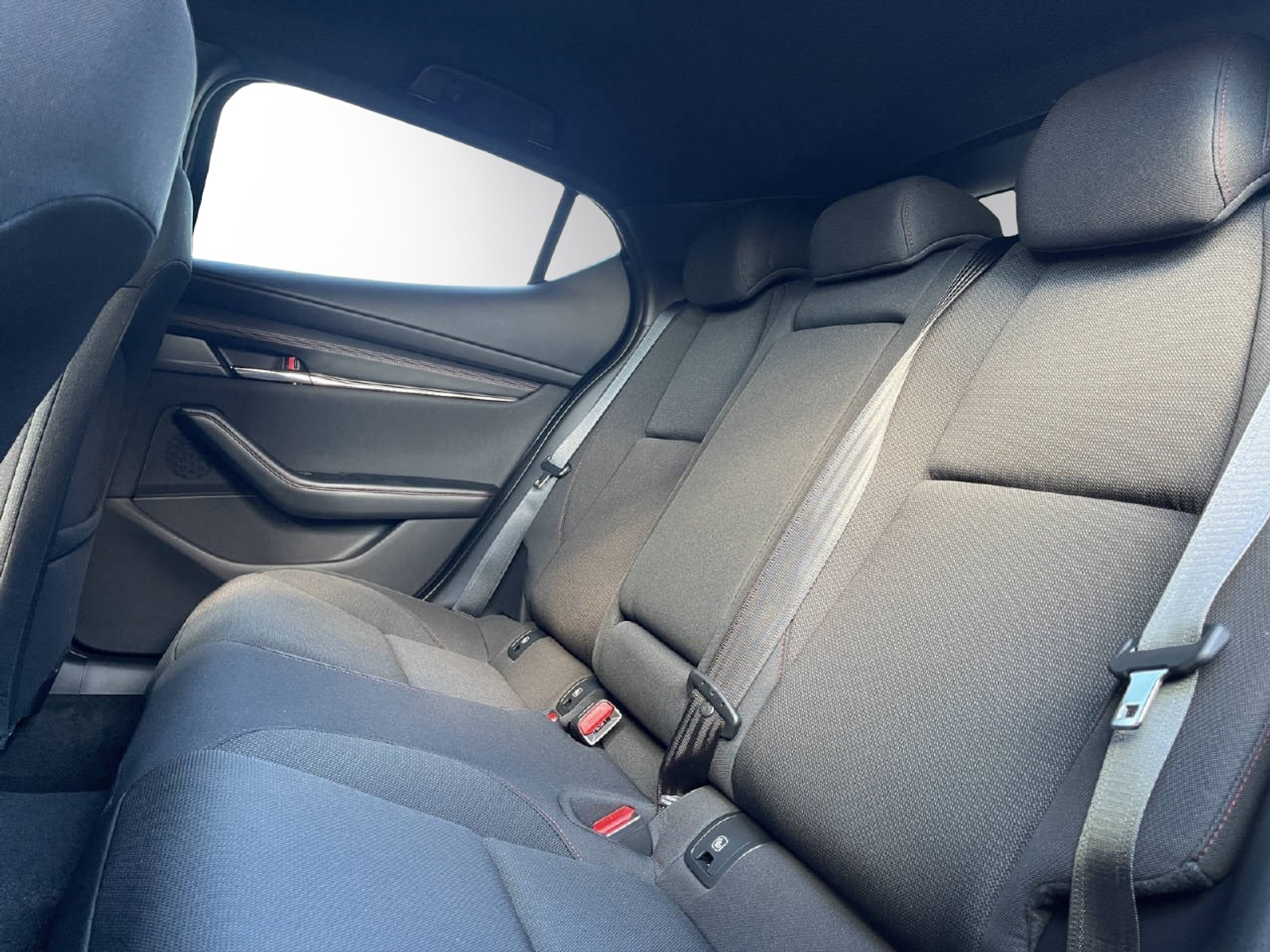 listing desktop thumbnail image 6