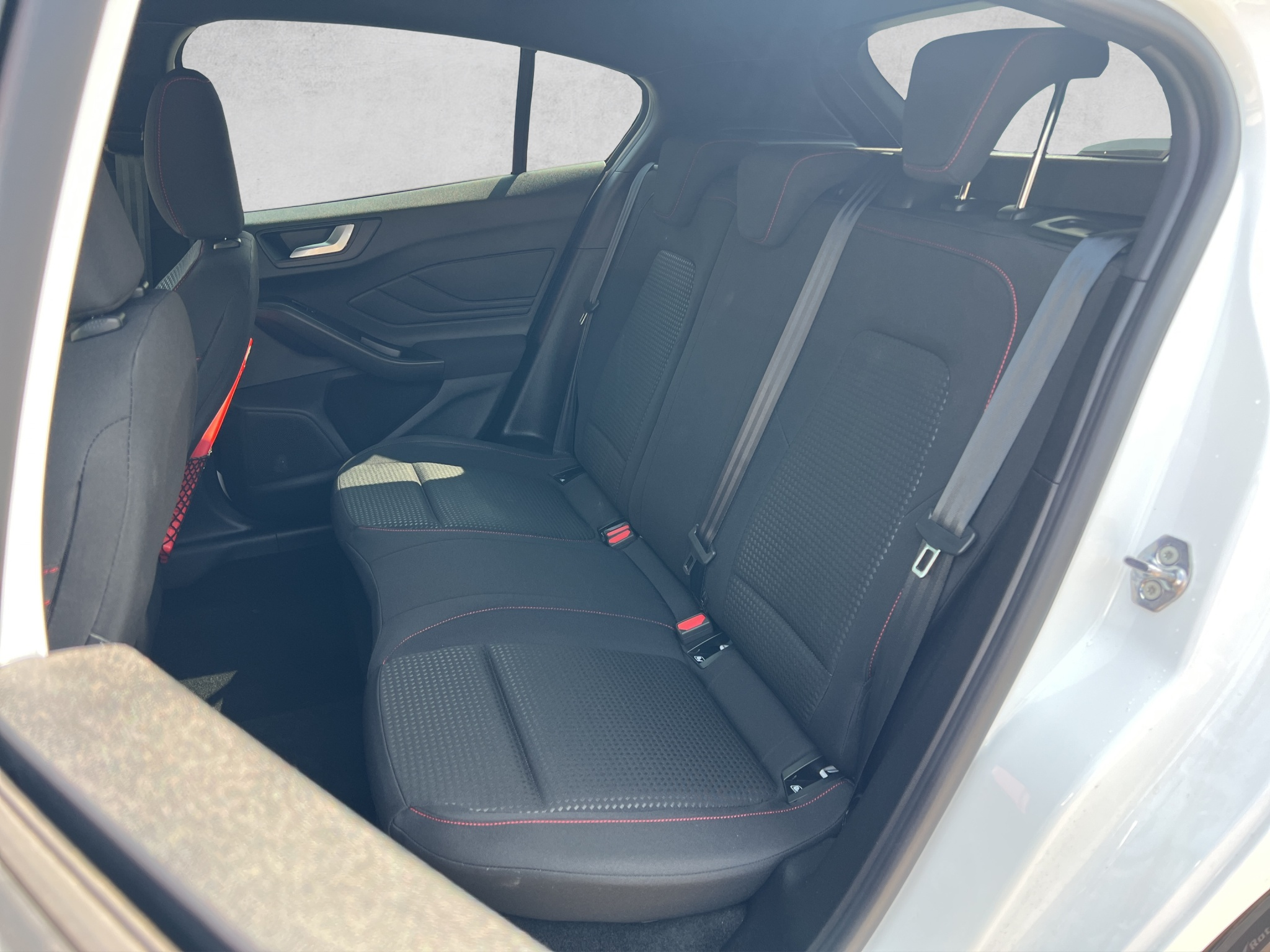 listing desktop thumbnail image 8