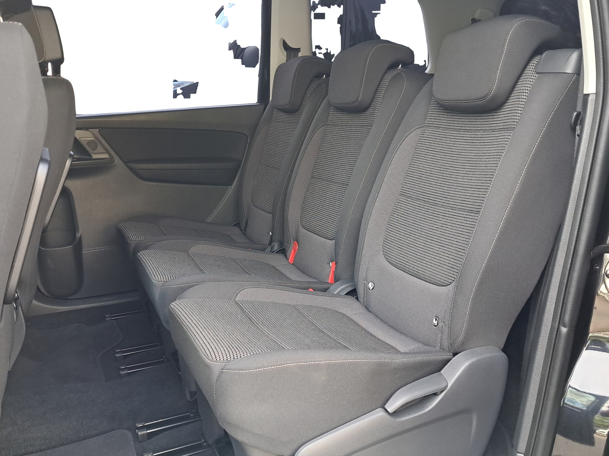 listing desktop thumbnail image 7