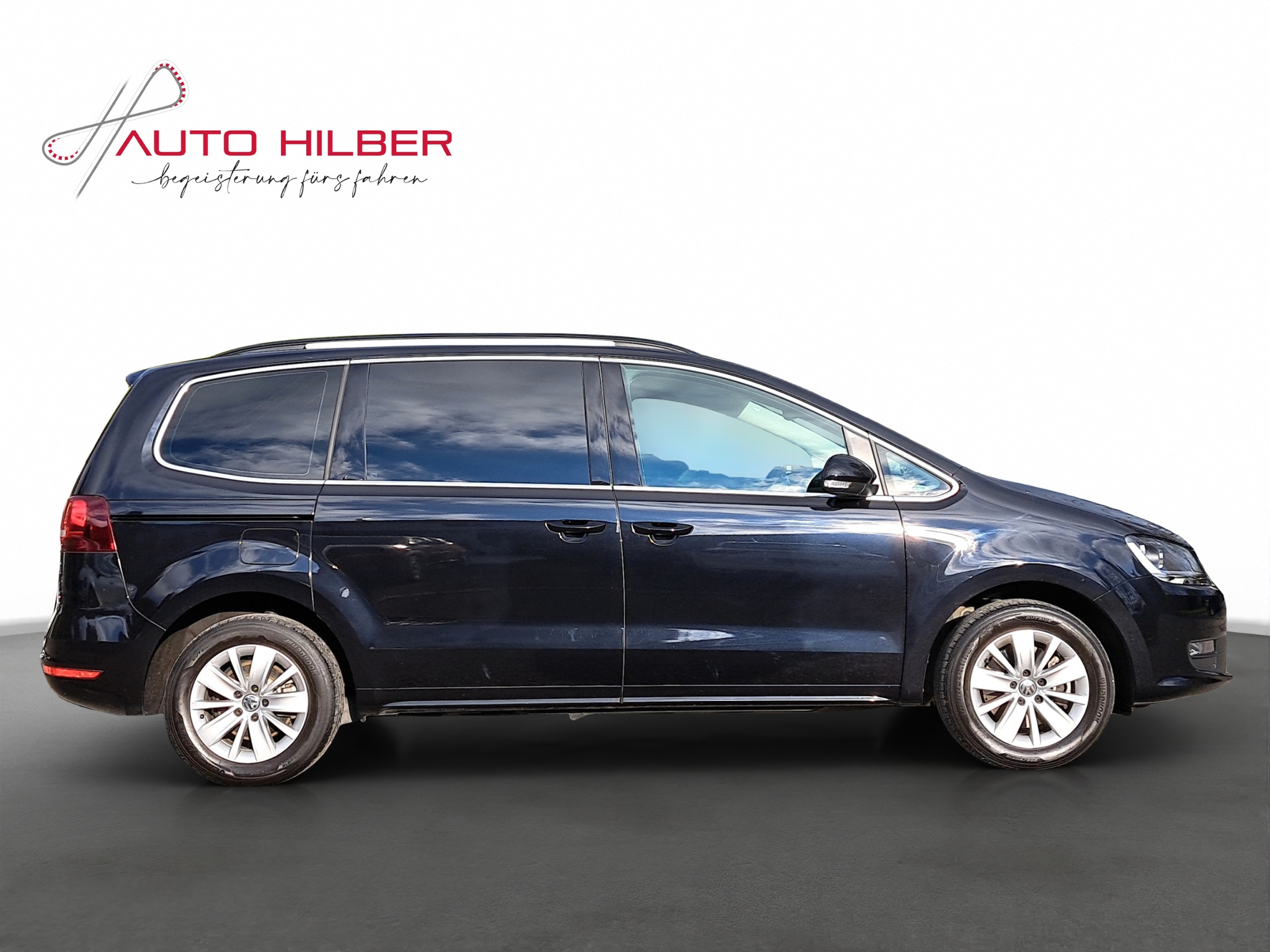 listing desktop thumbnail image 12